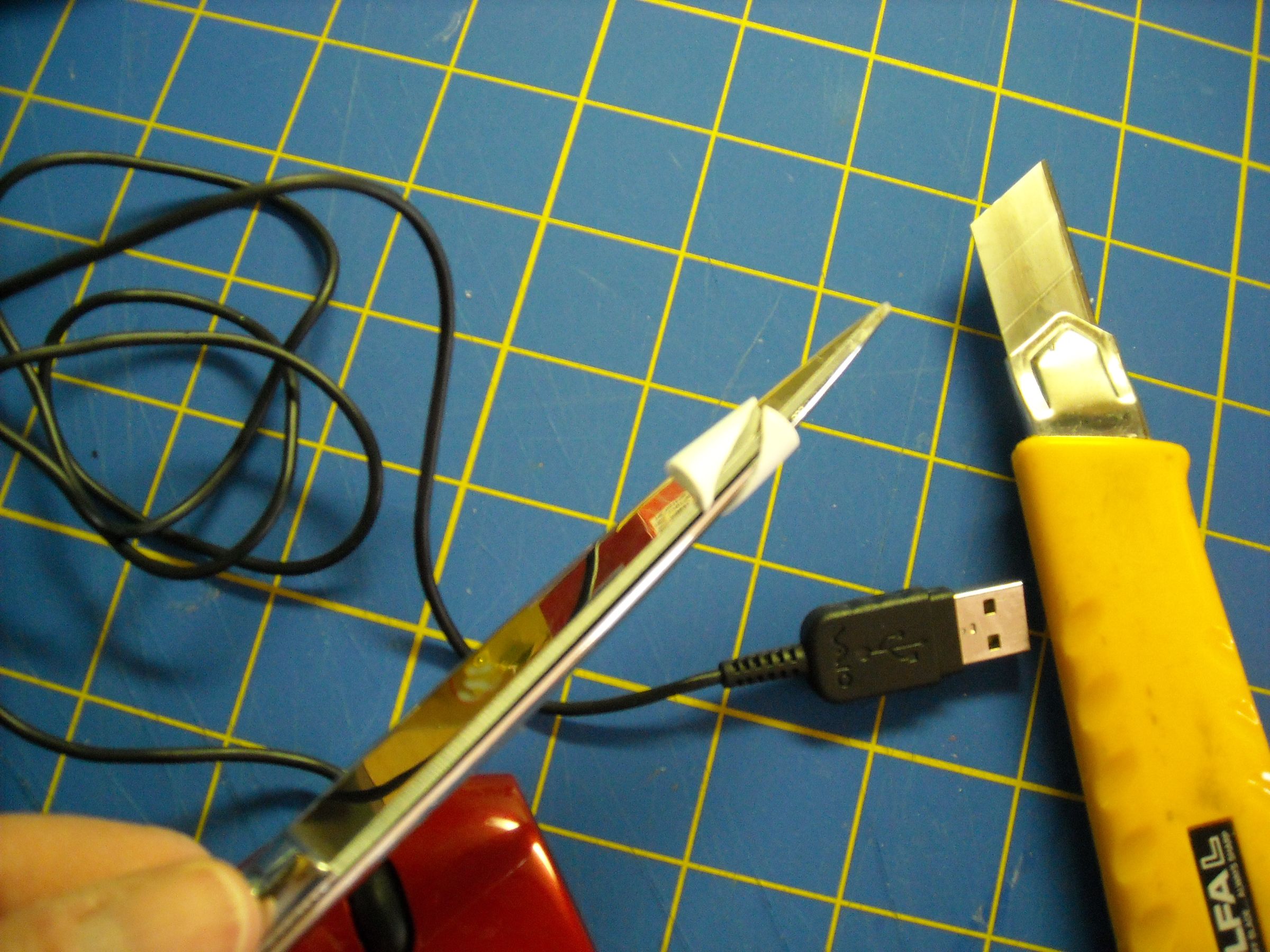 Laptop Mouse Cord Keeper 3 Steps Instructables