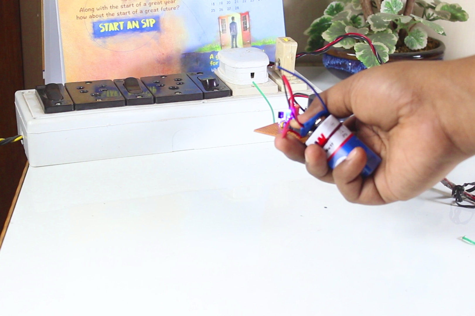 AC Detector Circuit With Awesome Application 6 Steps (with Pictures