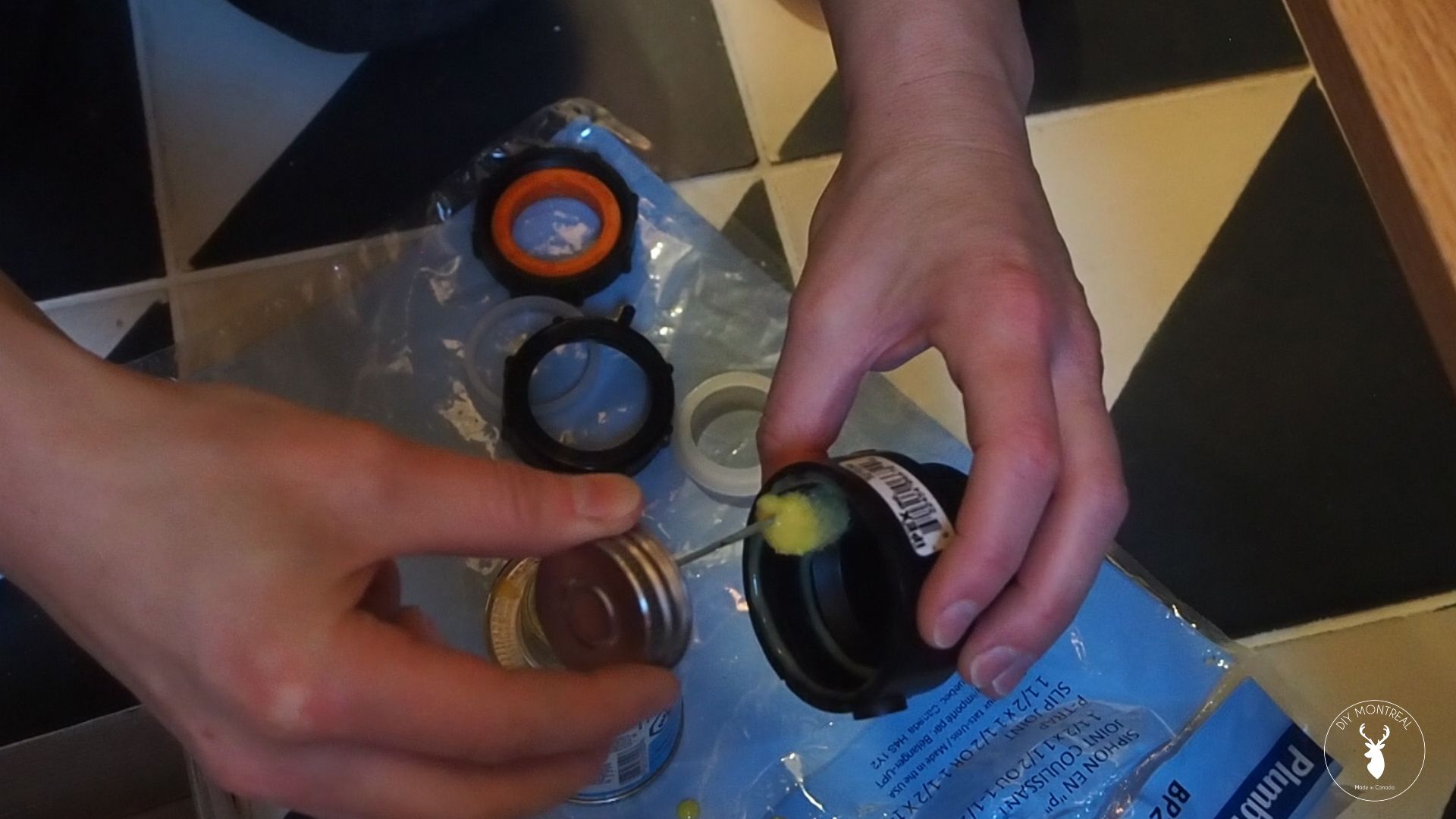 How to Install a Bathroom Sink Drain : 4 Steps (with Pictures ...