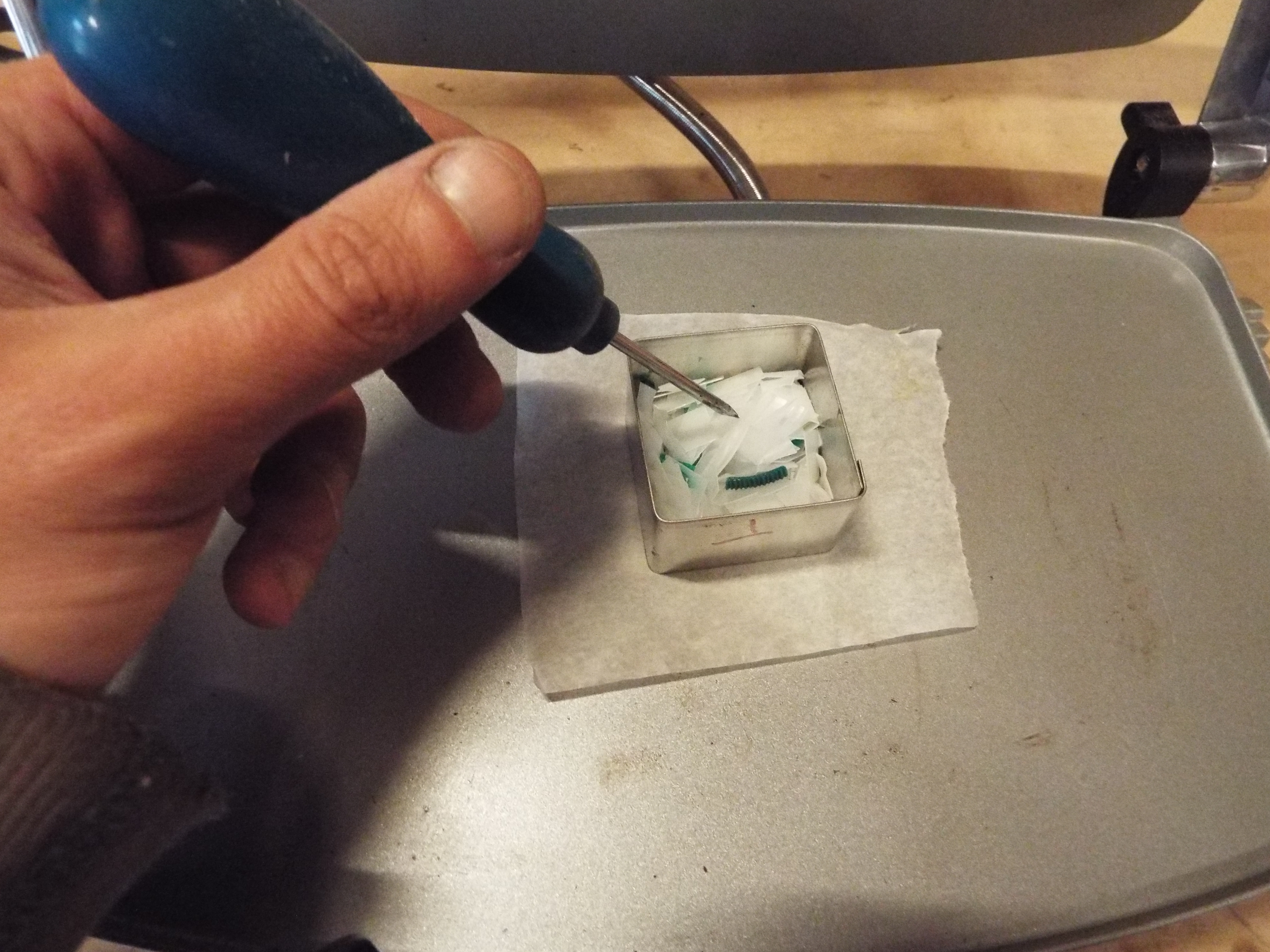 Sandwich Toaster Plastic Recycling 8 Steps (with Pictures