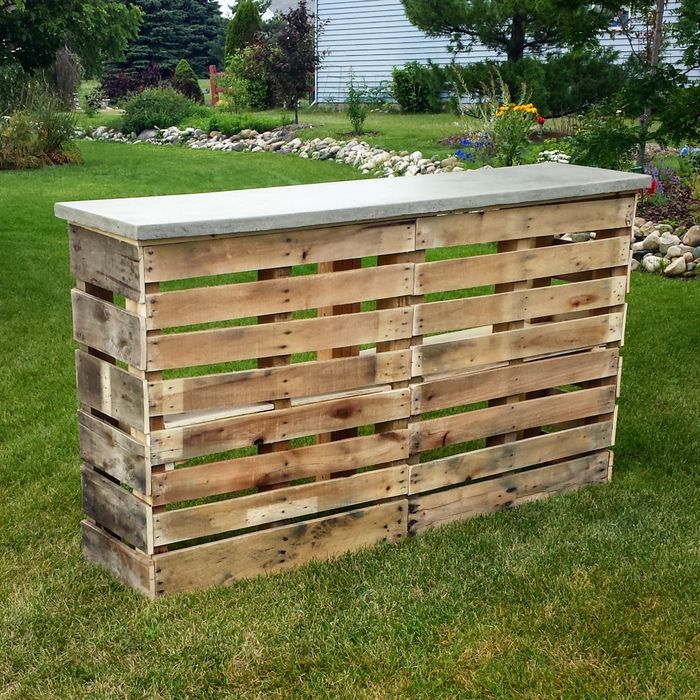 Pallet Patio Bar with Concrete Top