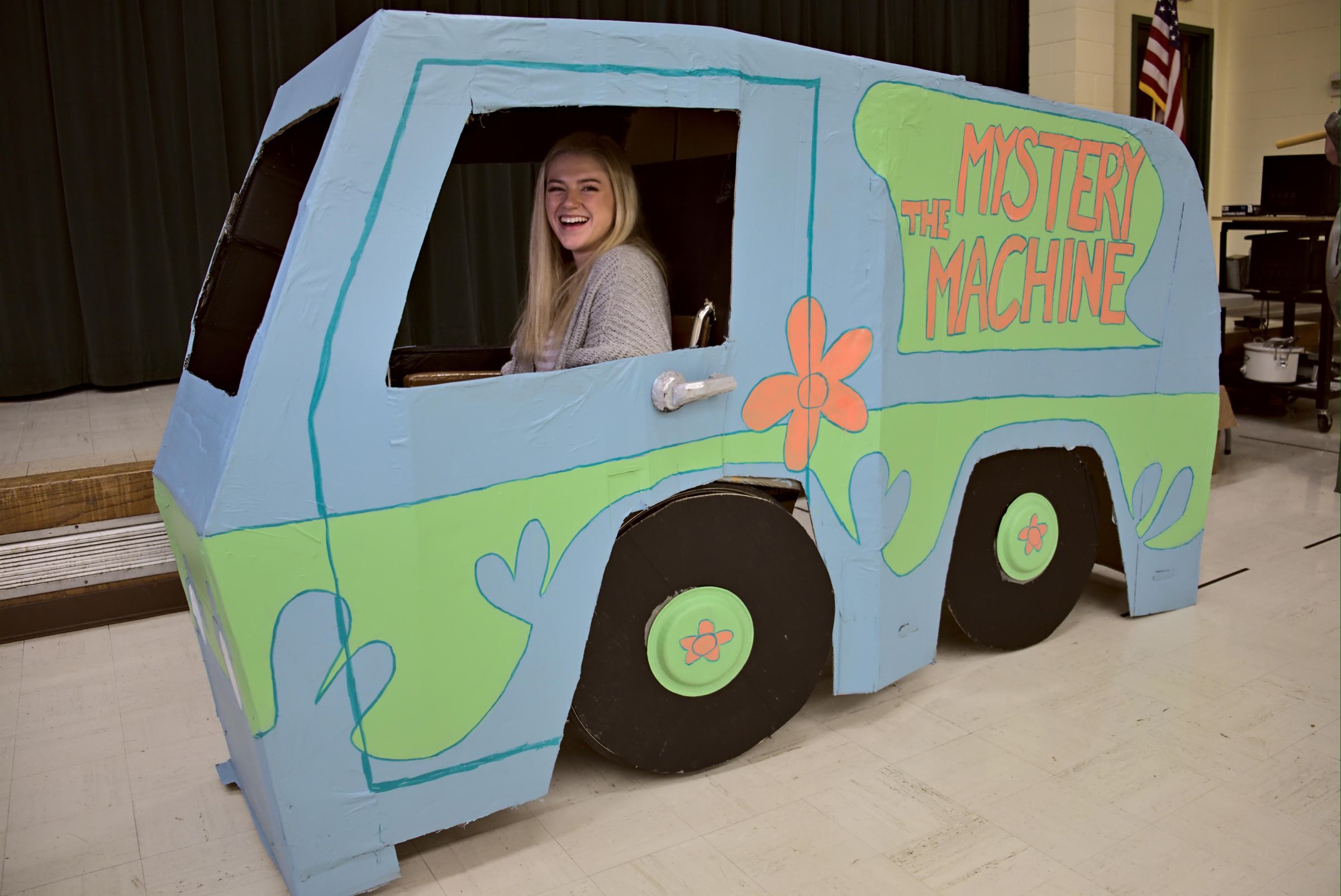 Wheelchair Mystery Machine Costume 9 Steps (with Pictures