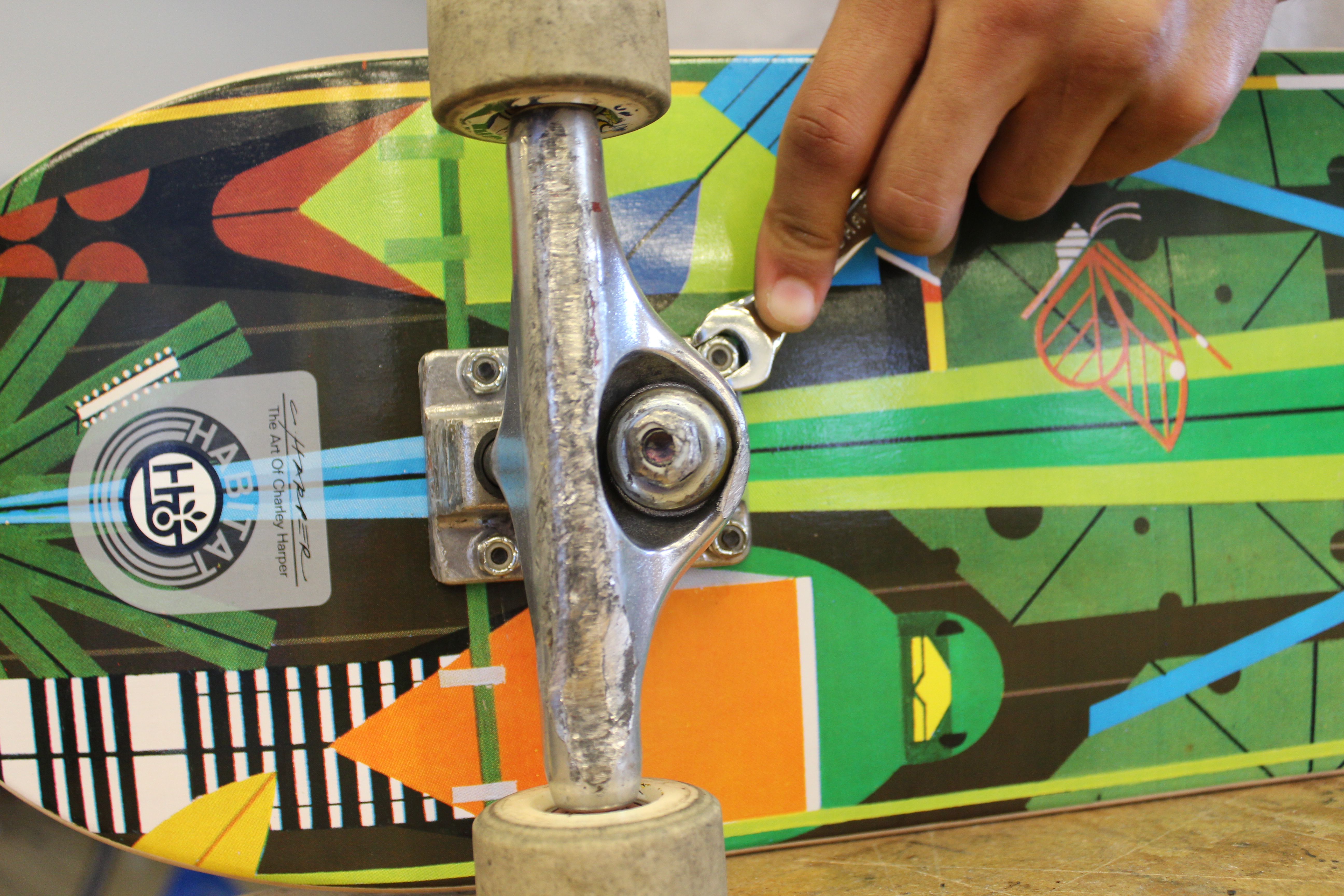 How to Assemble a Skateboard 3 Steps (with Pictures) Instructables