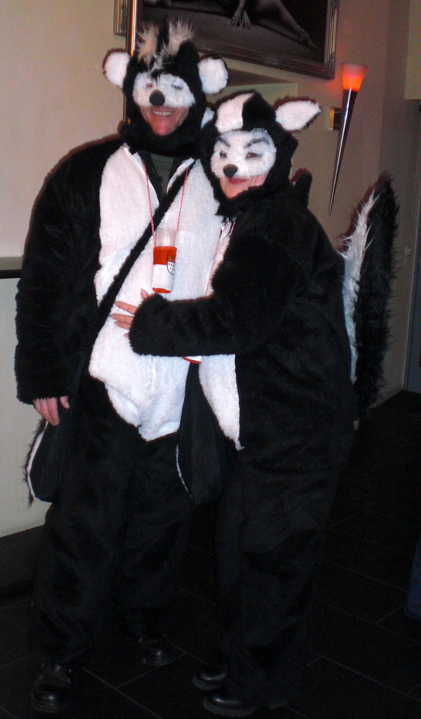 Couple Costume Pepe Le Pew And Penelope Instructables