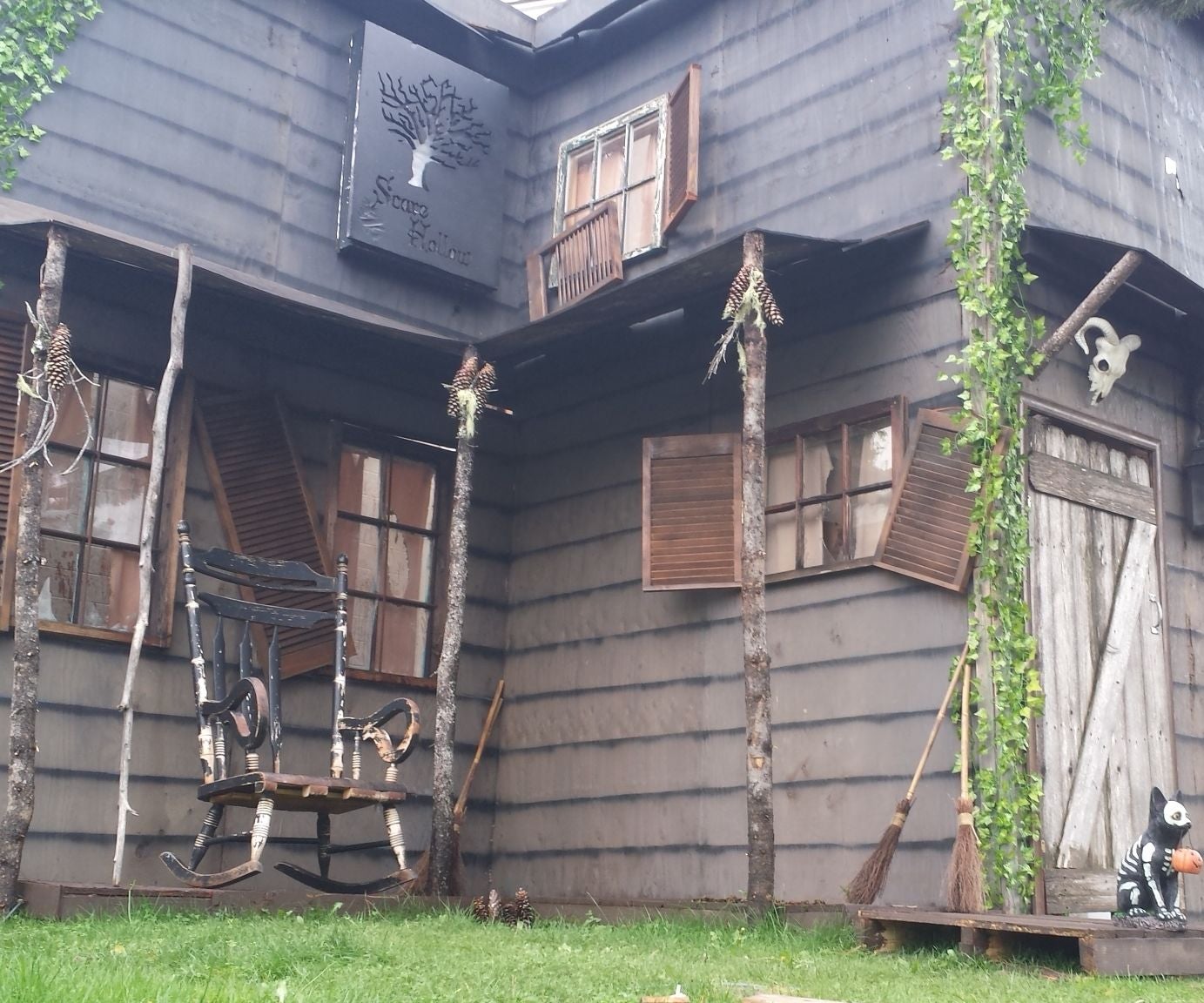 Forest Cabin Halloween Facade 7 Steps (with Pictures) Instructables