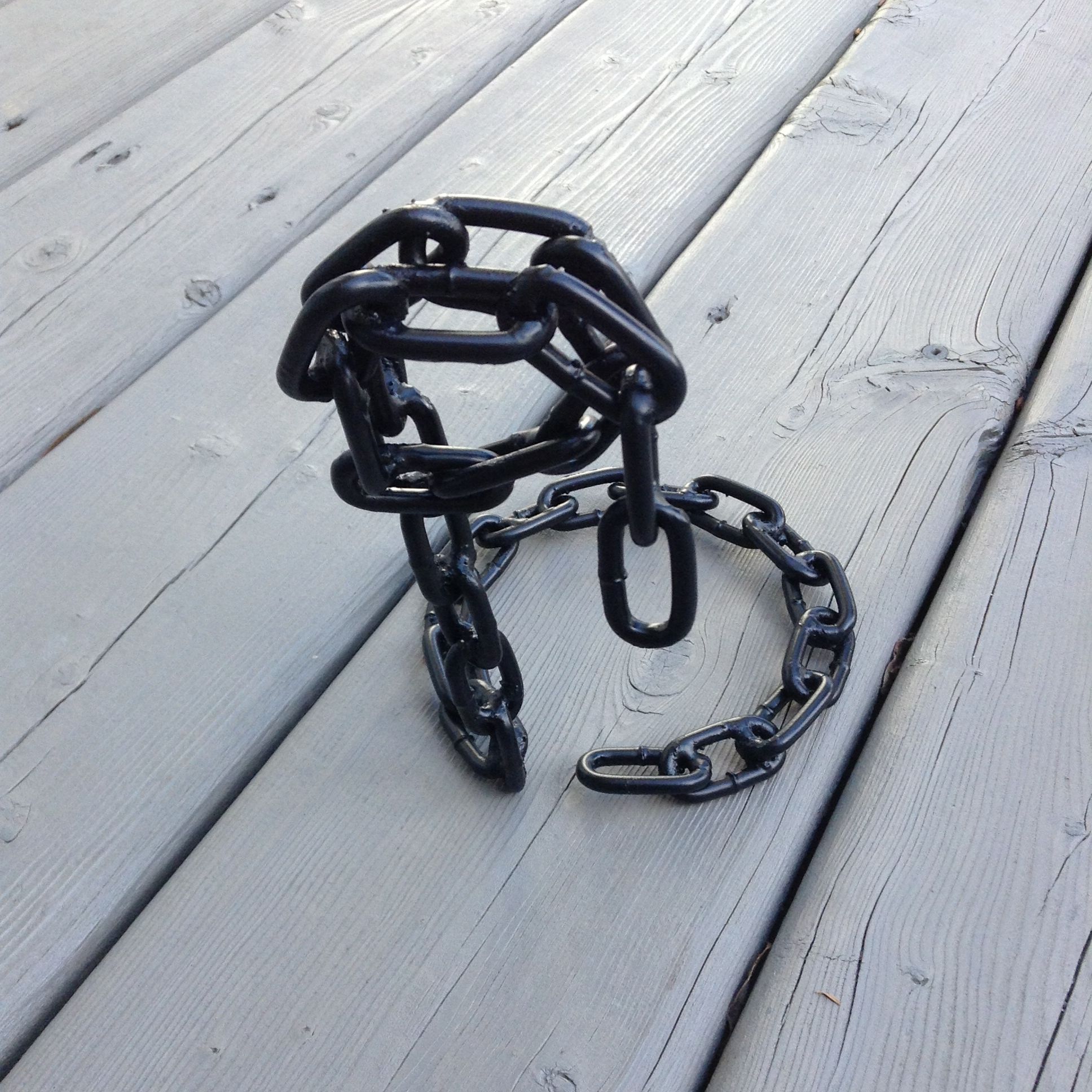 "Floating" Chain Wine Bottle Holder 5 Steps (with Pictures
