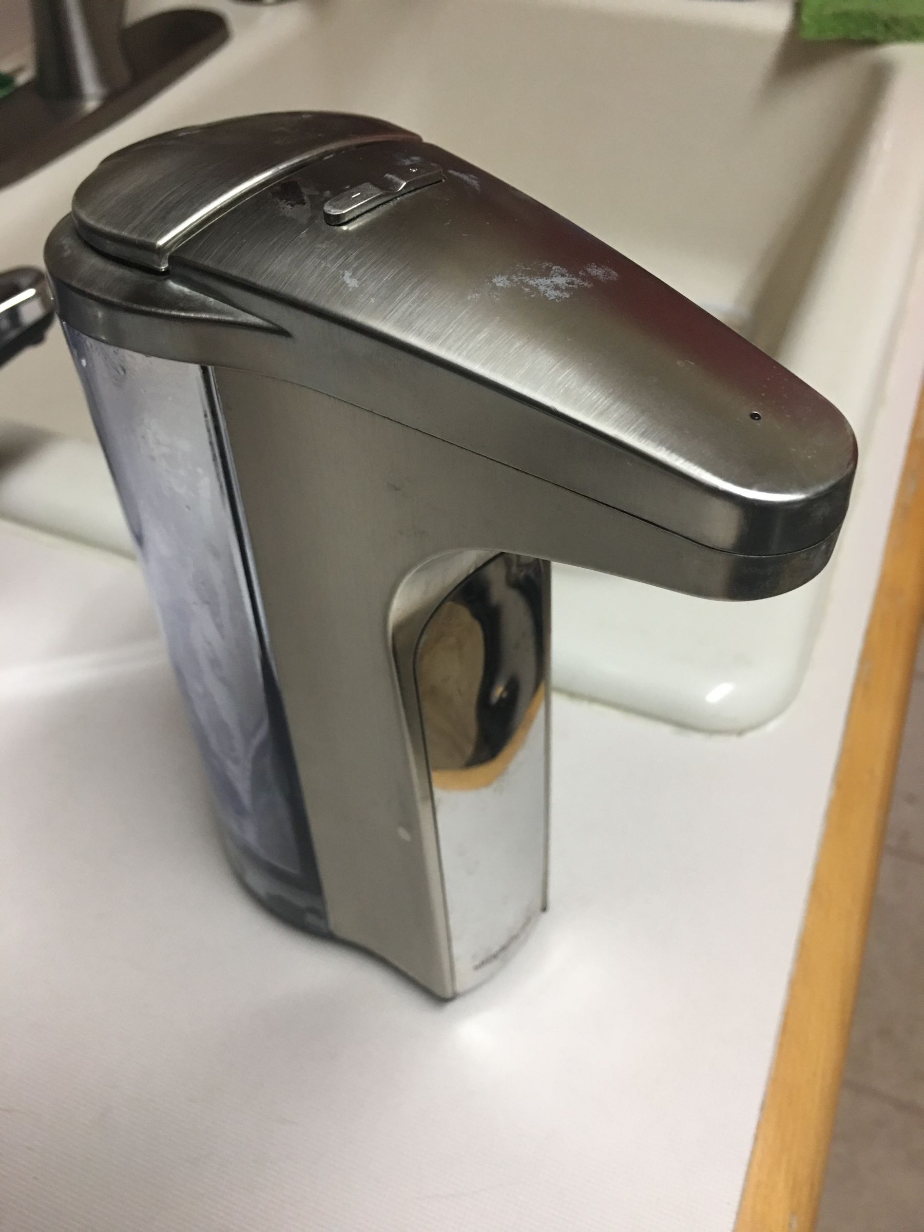 Unclogging a SimpleHuman Soap Dispenser 414ml Version 11 Steps