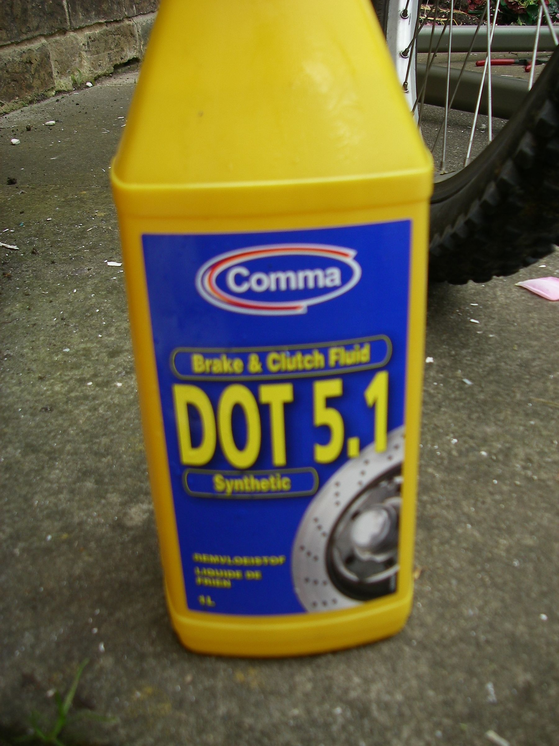 How to Bleed Hydraulic Bicycle Brakes. 7 Steps (with Pictures