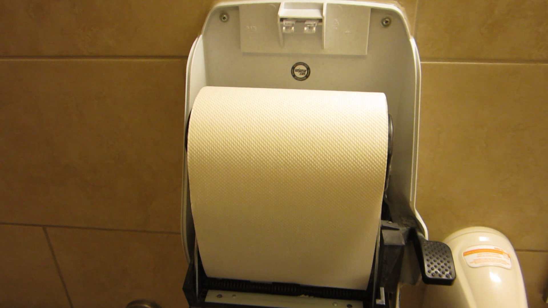 How to Pick Simple Locks/Latches With a Paper Clip : 6 Steps (with ...