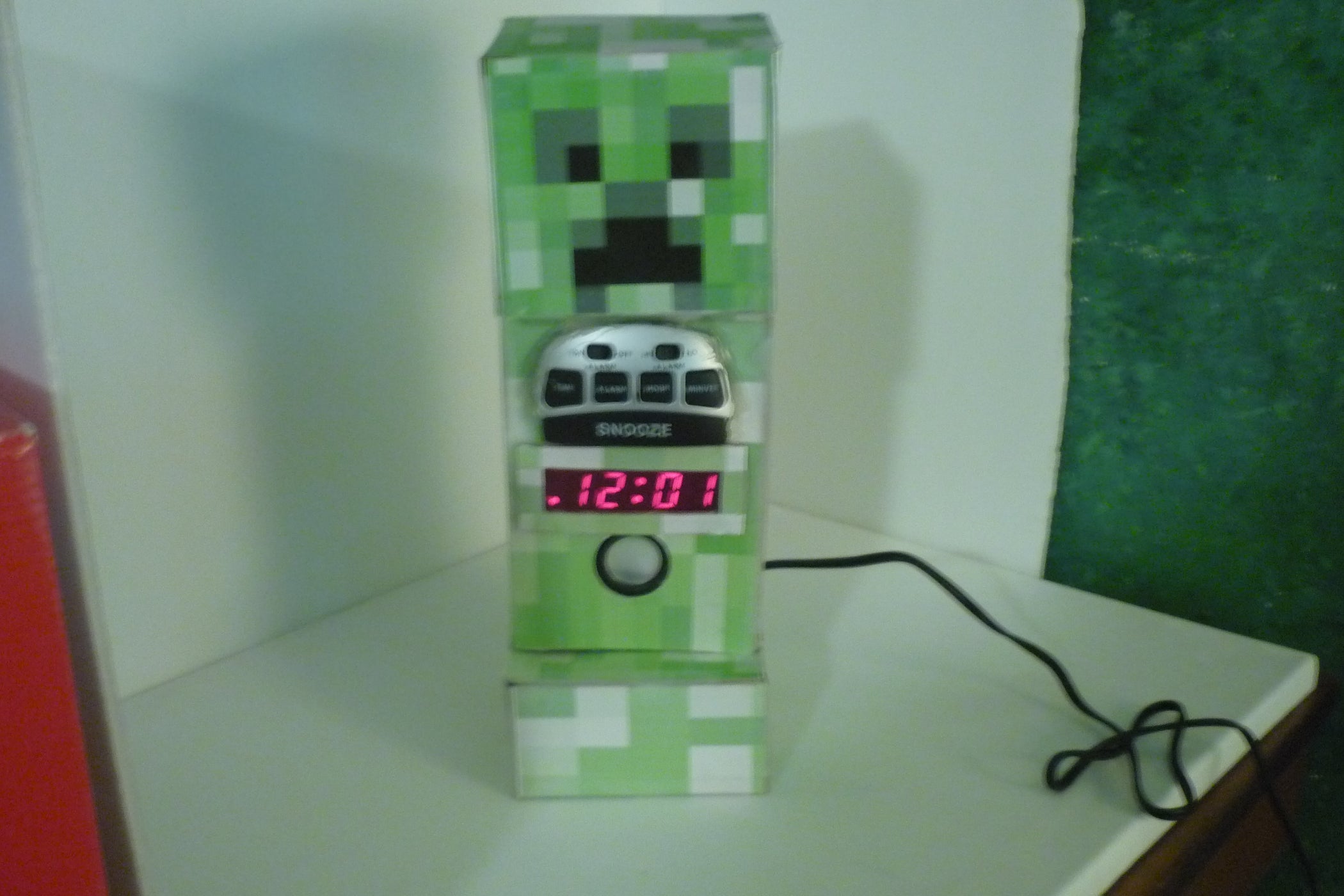 MineCraft Creeper Alarm Clock 8 Steps Instructables