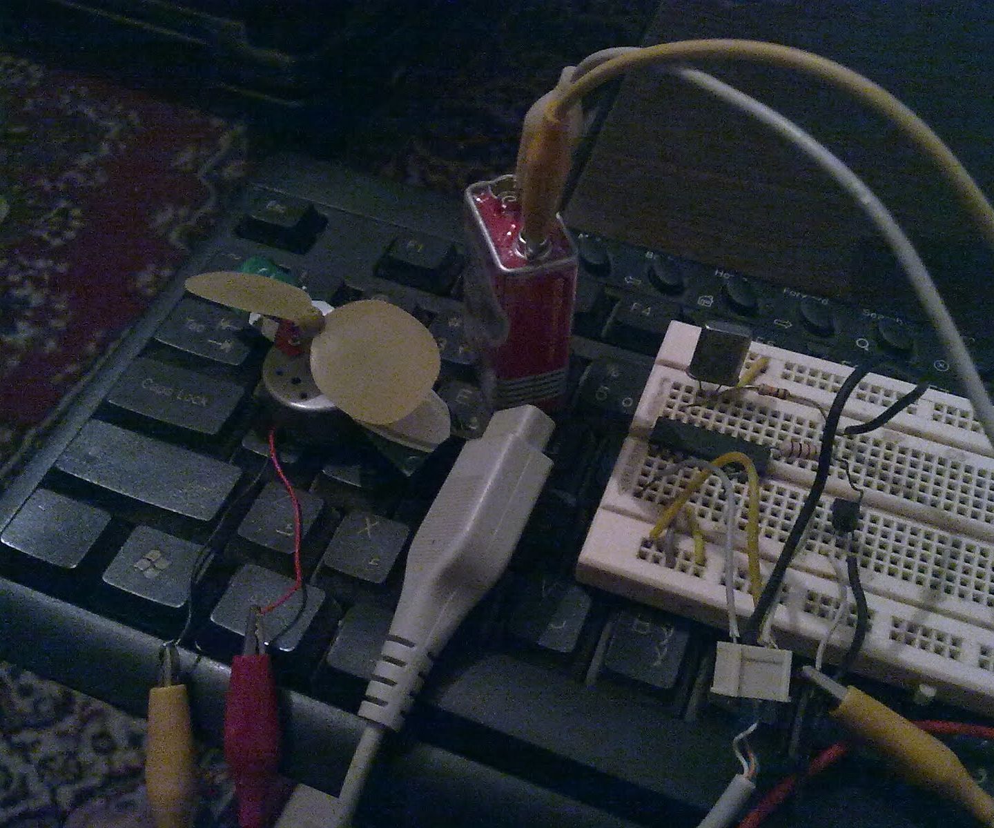 16f84 serial communications DIY Project DIY Project Image