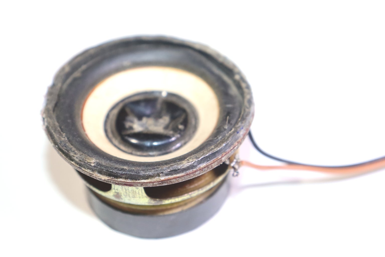 8550 Transistor To Audio Amplifier 8 Steps Instructables 8550-transistor-to-audio-amplifier-8-steps-instructables