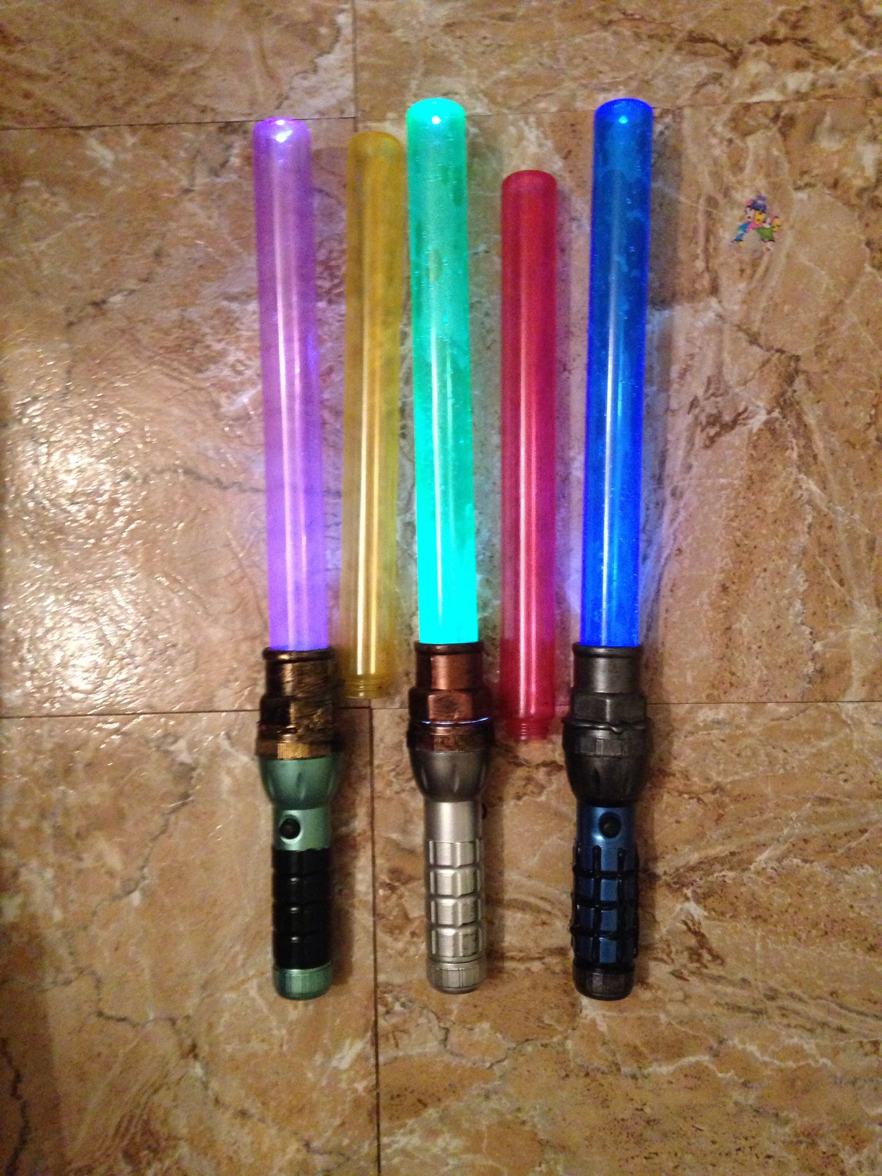 Cheap and Easy Light Up Lightsaber With Interchangeable Blade : 7 Steps ...