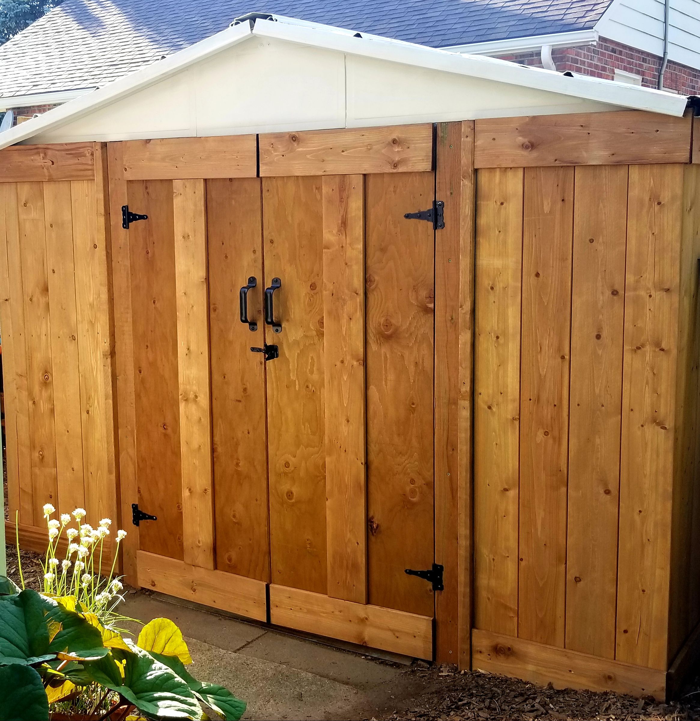 Upgrade an OLD Metal Shed Exterior 8 Steps (with Pictures