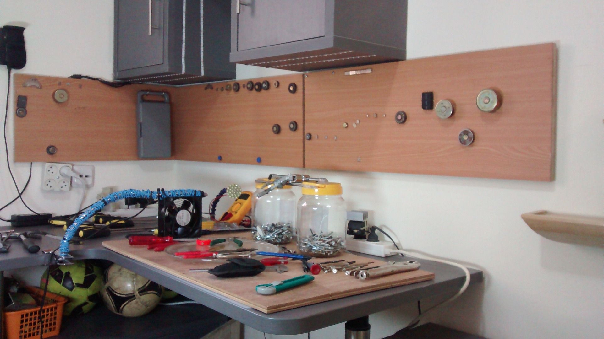 The Ultimate Pegboard! 17 Steps (with Pictures) Instructables