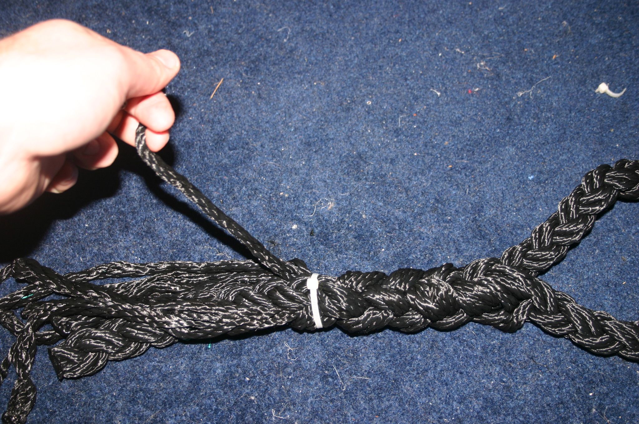 Making a Rope Handle for a Jugger Chain : 4 Steps - Instructables
