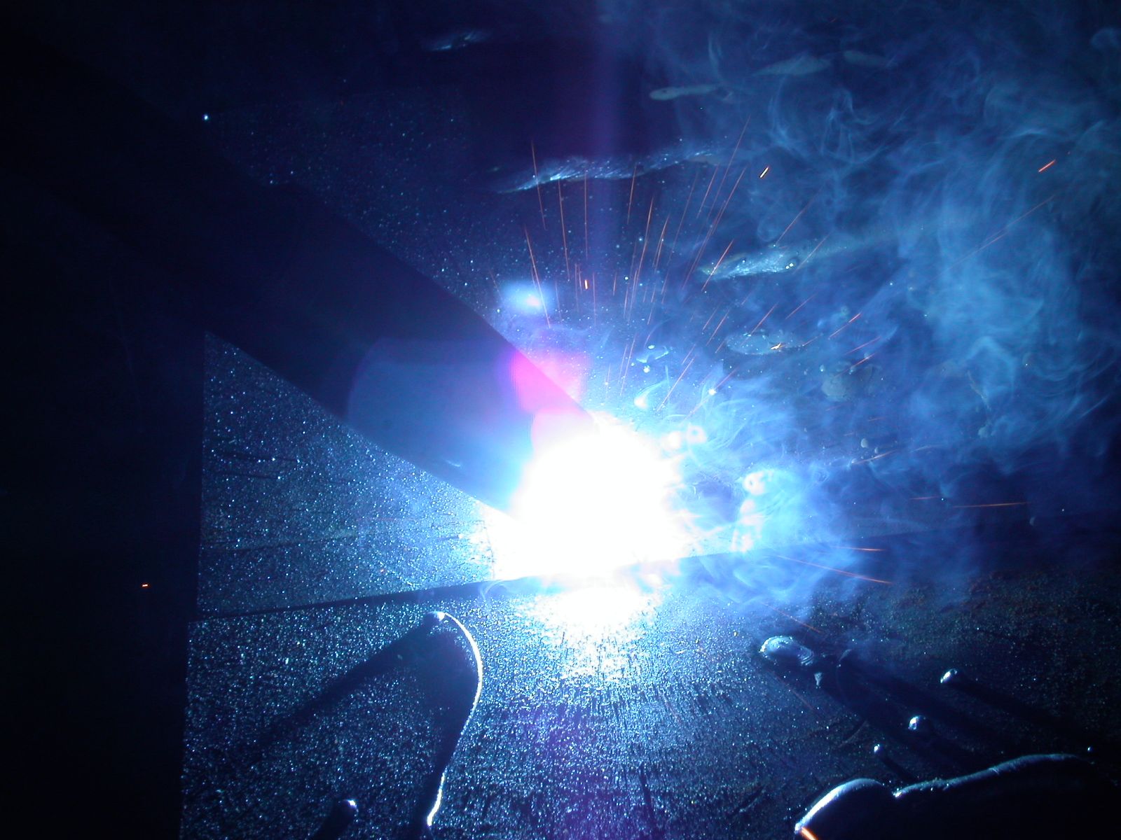 How to Weld - MIG Welding : 11 Steps (with Pictures) - Instructables