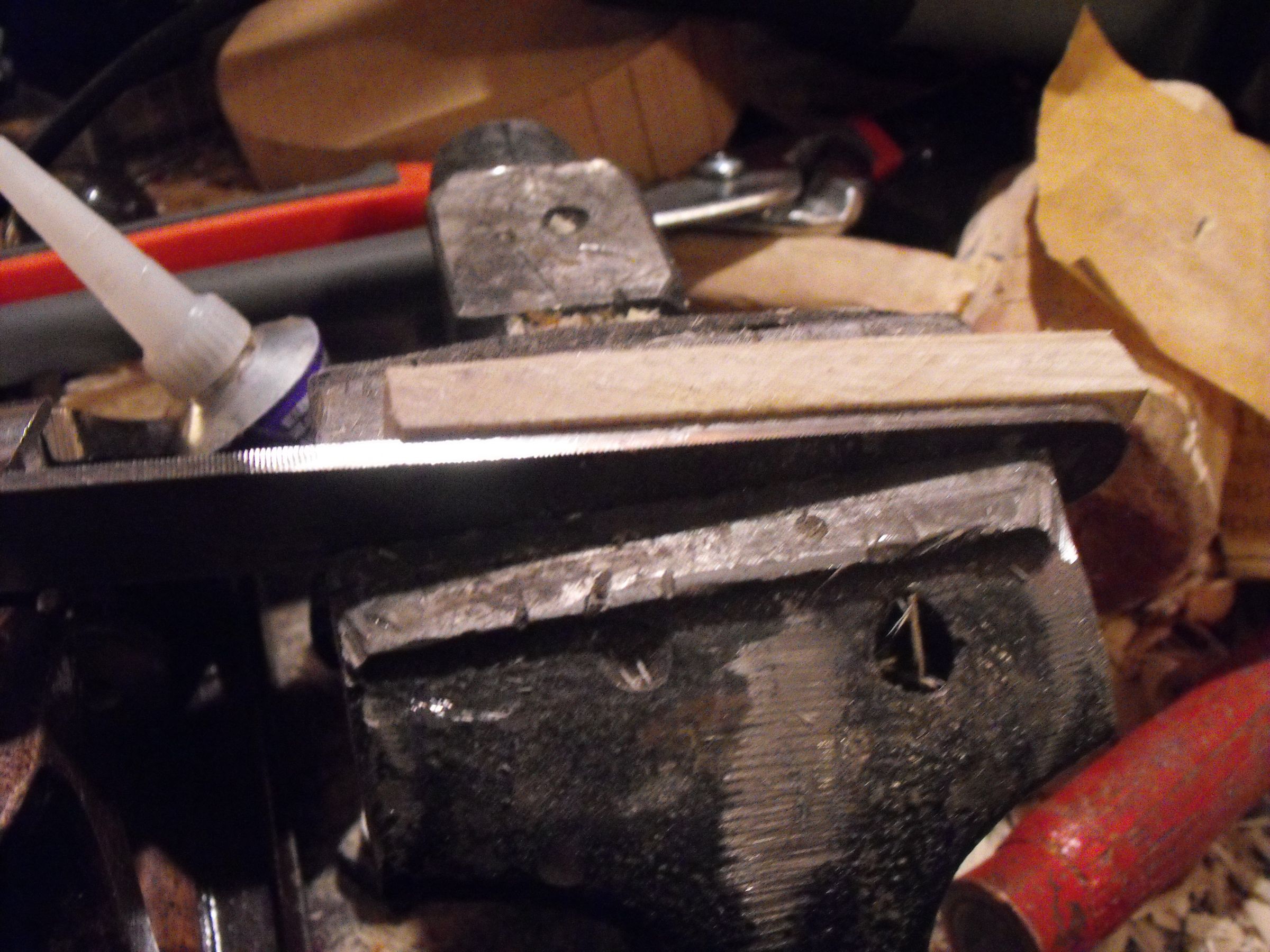 How to Make a Knife From a Old File 4 Steps Instructables