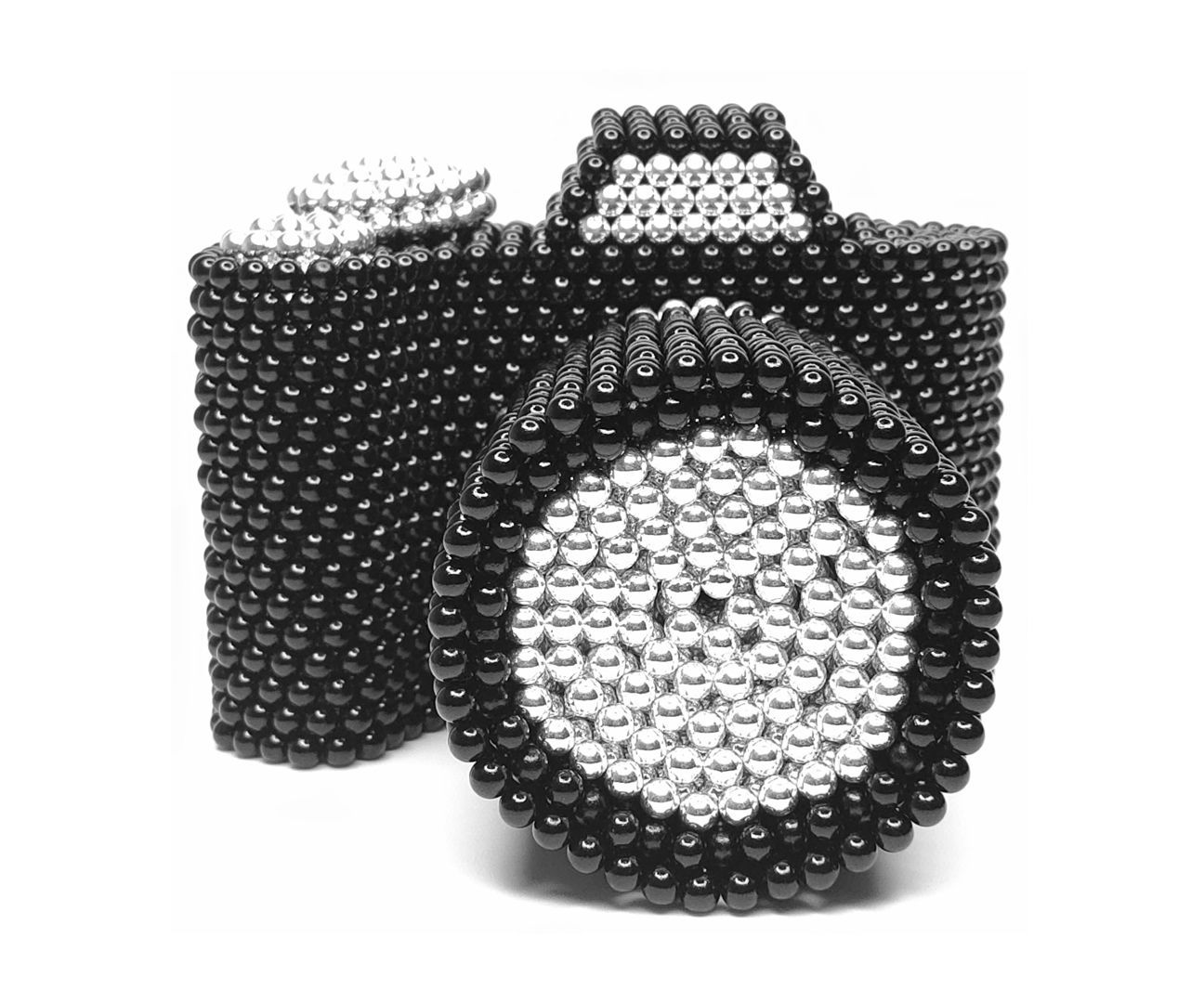 a dslr camera made from 6367pcs 5mm magnetic balls DIY Project DIY Project Image