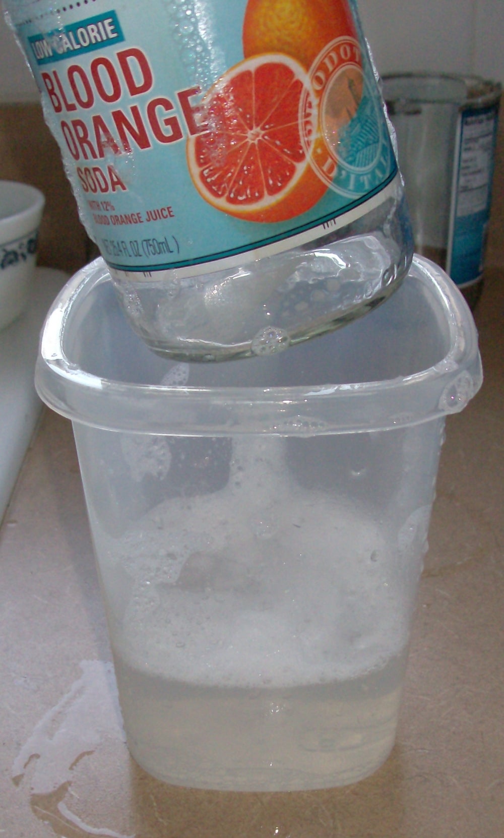 Easiest, Least Messy Way to Remove Labels From Glass Bottles! 6 Steps