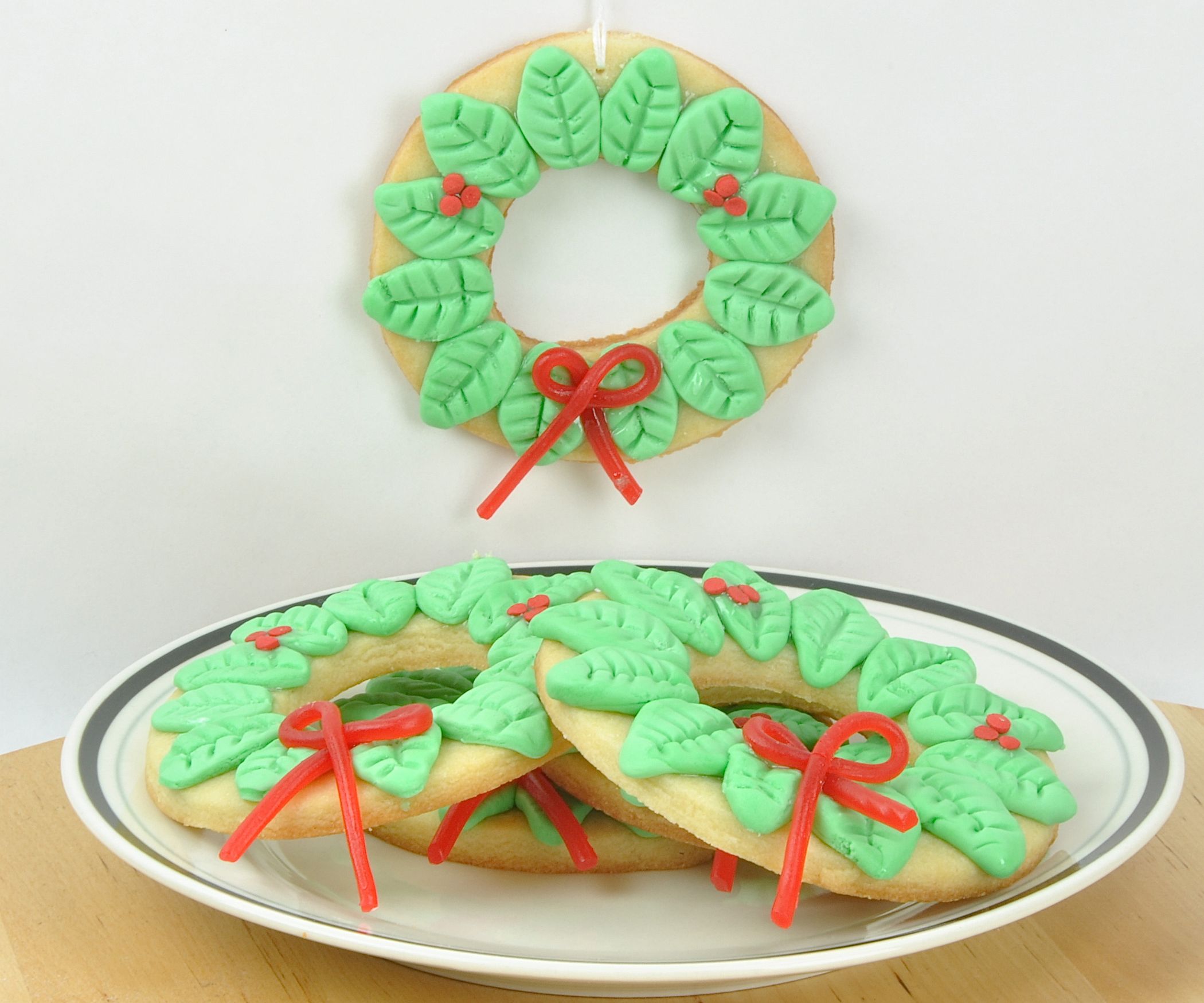 Christmas Wreath Cookies 5 Steps (with Pictures) Instructables