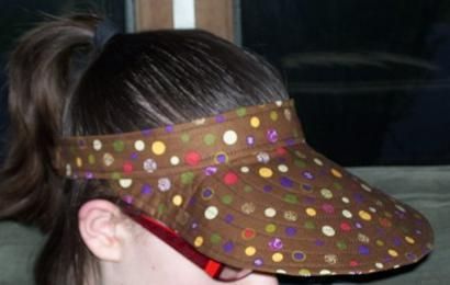 Sew a Woman's Summer Visor : 8 Steps 