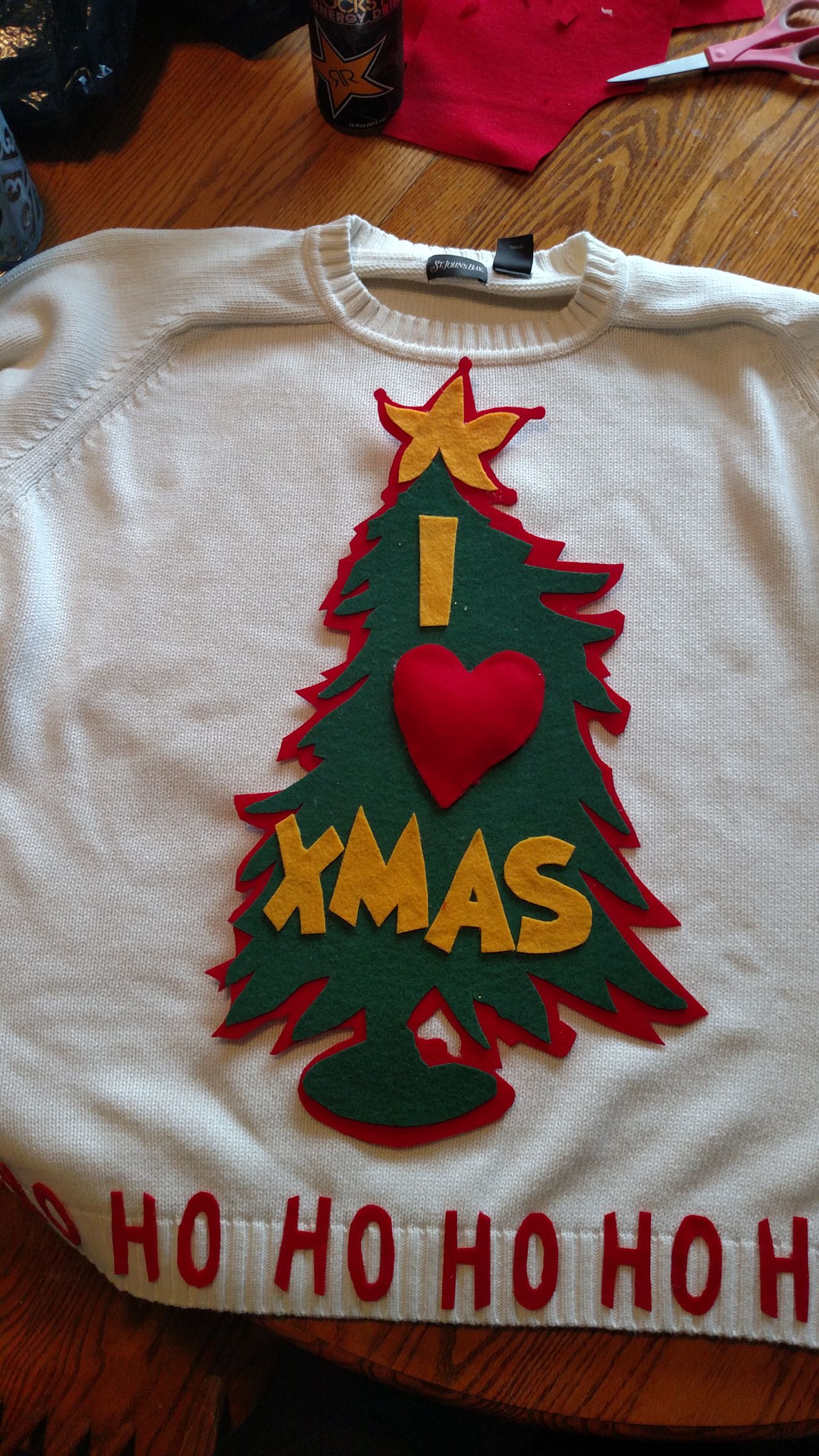 Easy DIY Grinch Sweater : 6 Steps (with 