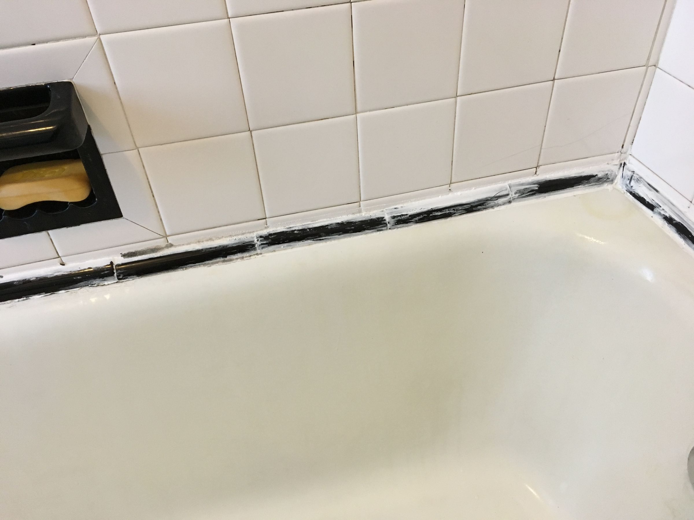 How to Turn Your Bleachstainedred Bathtub White Again 4 Steps (with