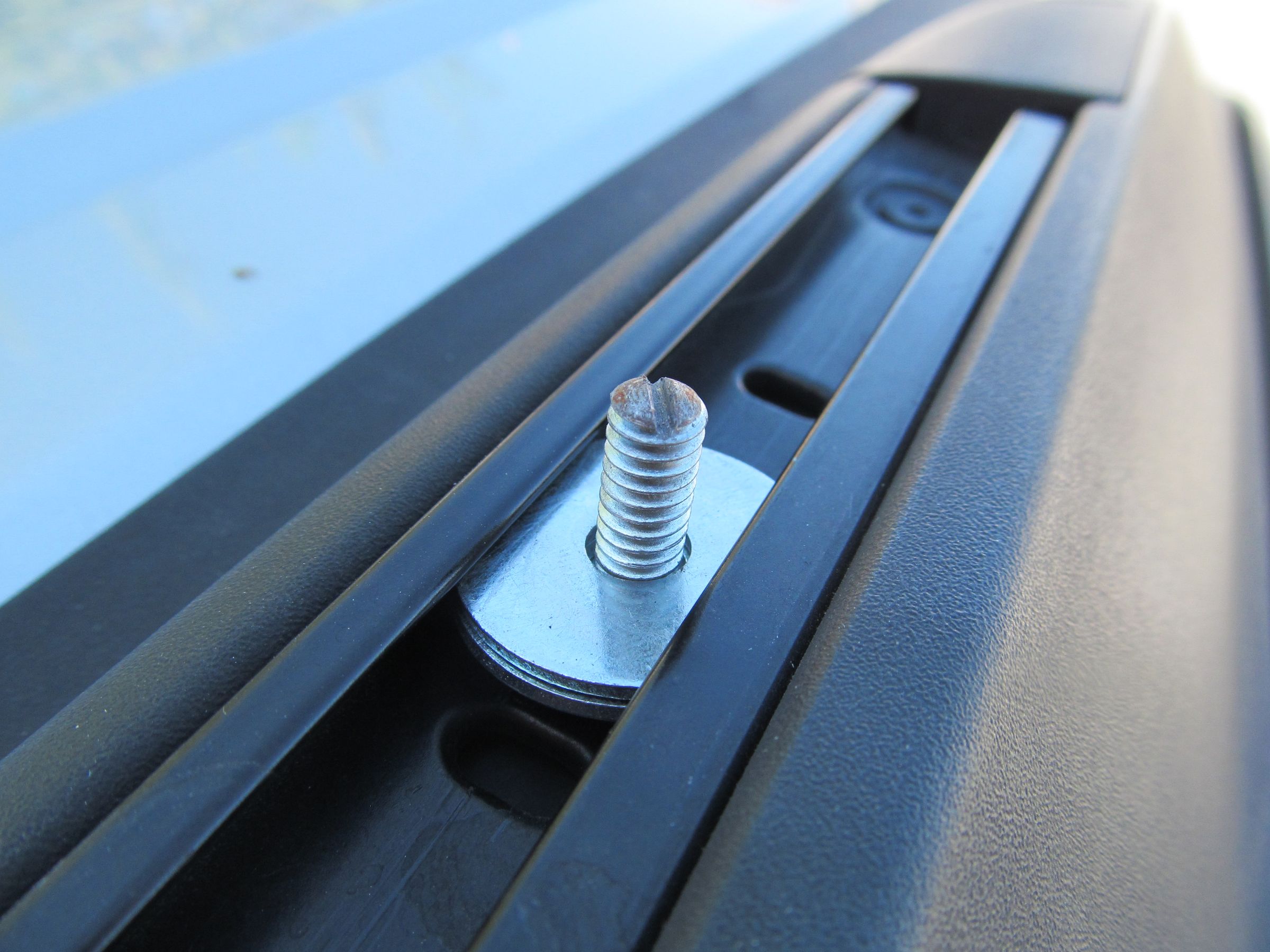 DIY Roof Rack Cross Bars 5 Steps (with Pictures) Instructables