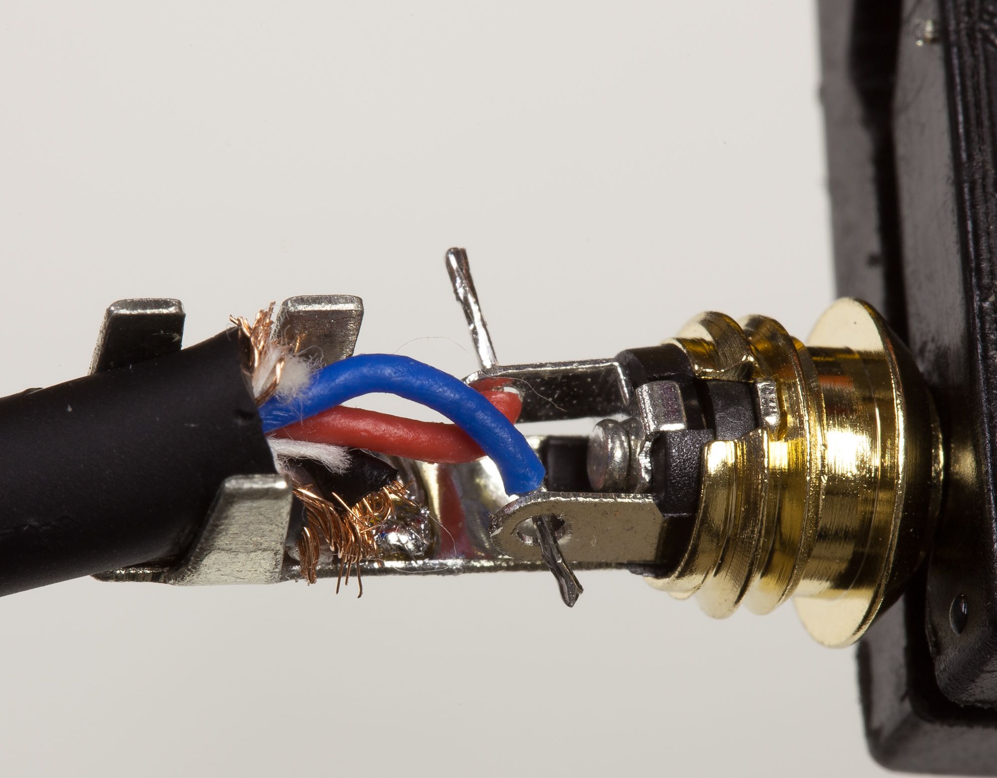 Quality DIY Headphone Cable Replacement 5 Steps Instructables