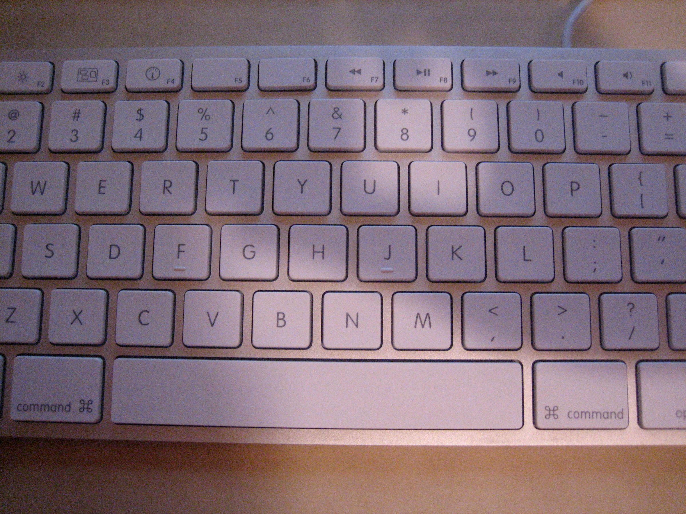 Cleaning Apple Aluminum Keyboard....or Any Other Softtouch Keyboard