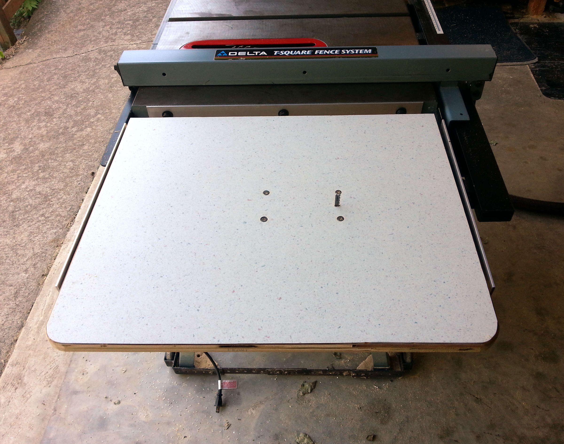 Add a Jig Saw Table to Your Table Saw 