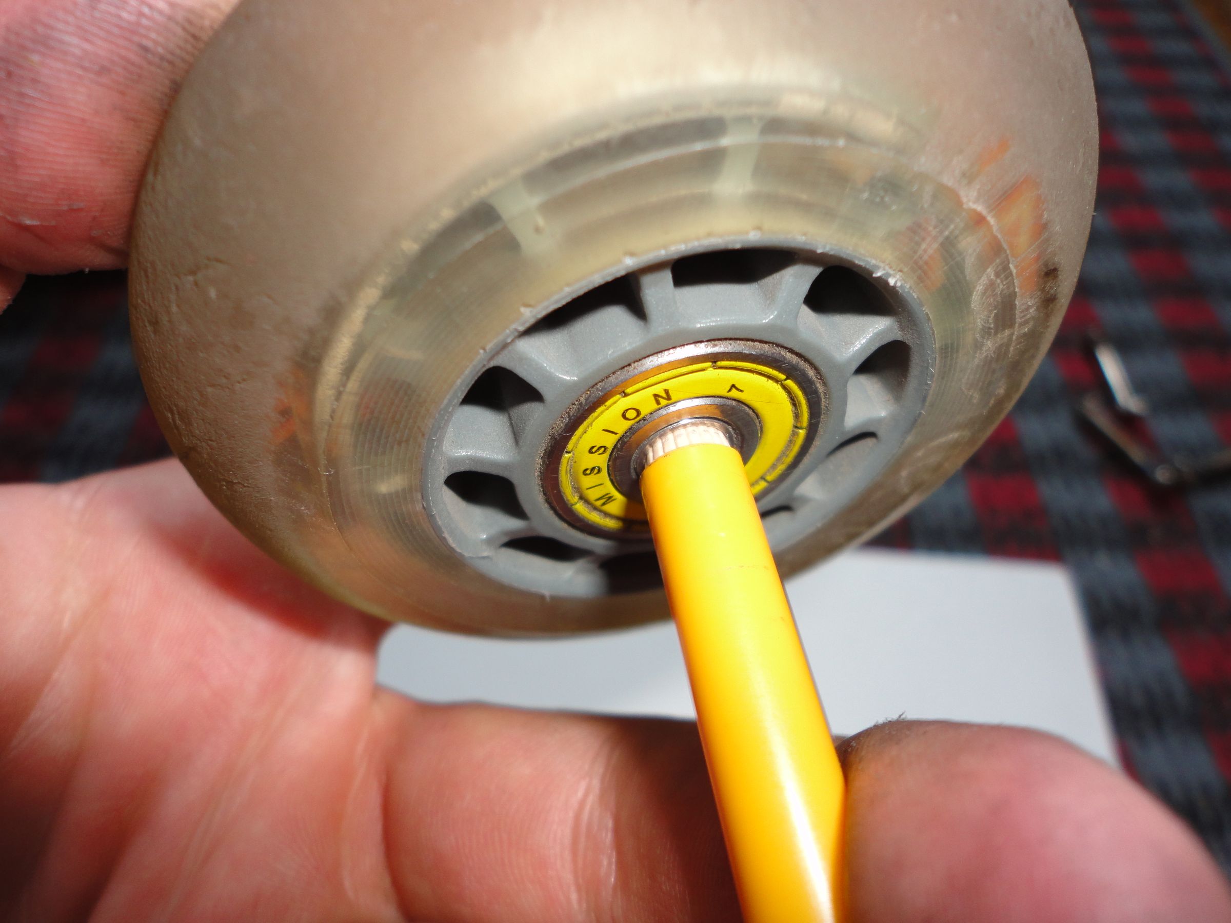 Replace Rollerblade Wheels and Bearings 6 Steps (with Pictures