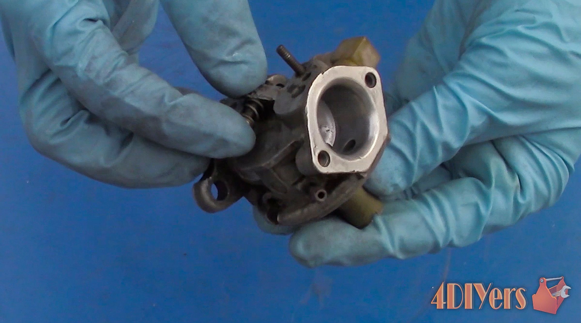 How to Polish and Port a Carburetor and Intake 6 Steps (with Pictures