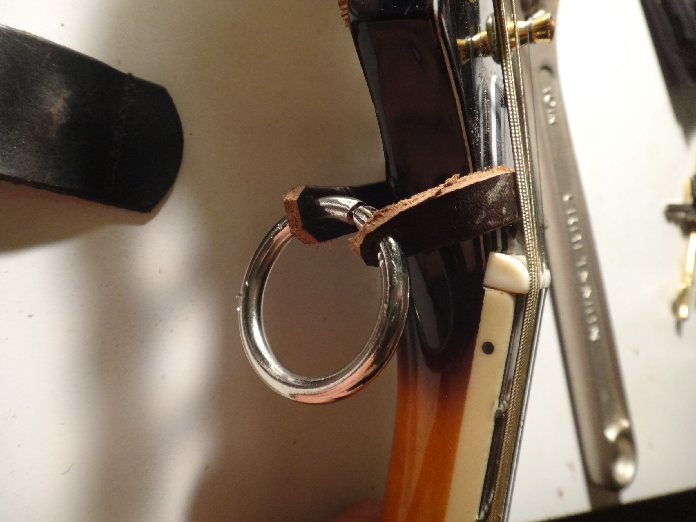 Mandolin/Guitar Strap From a Used Belt 3 Steps Instructables