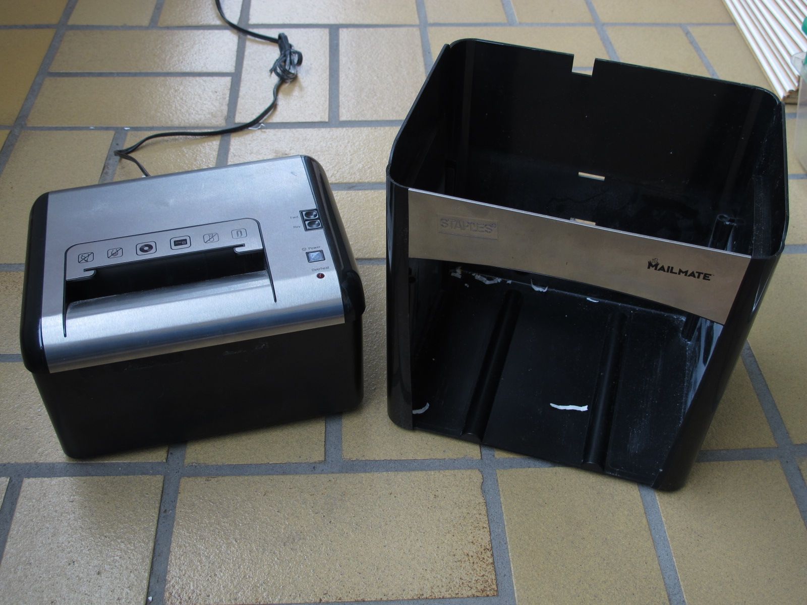 Mailmate Shredder Replace the Internal Fuse With a Circuit Breaker