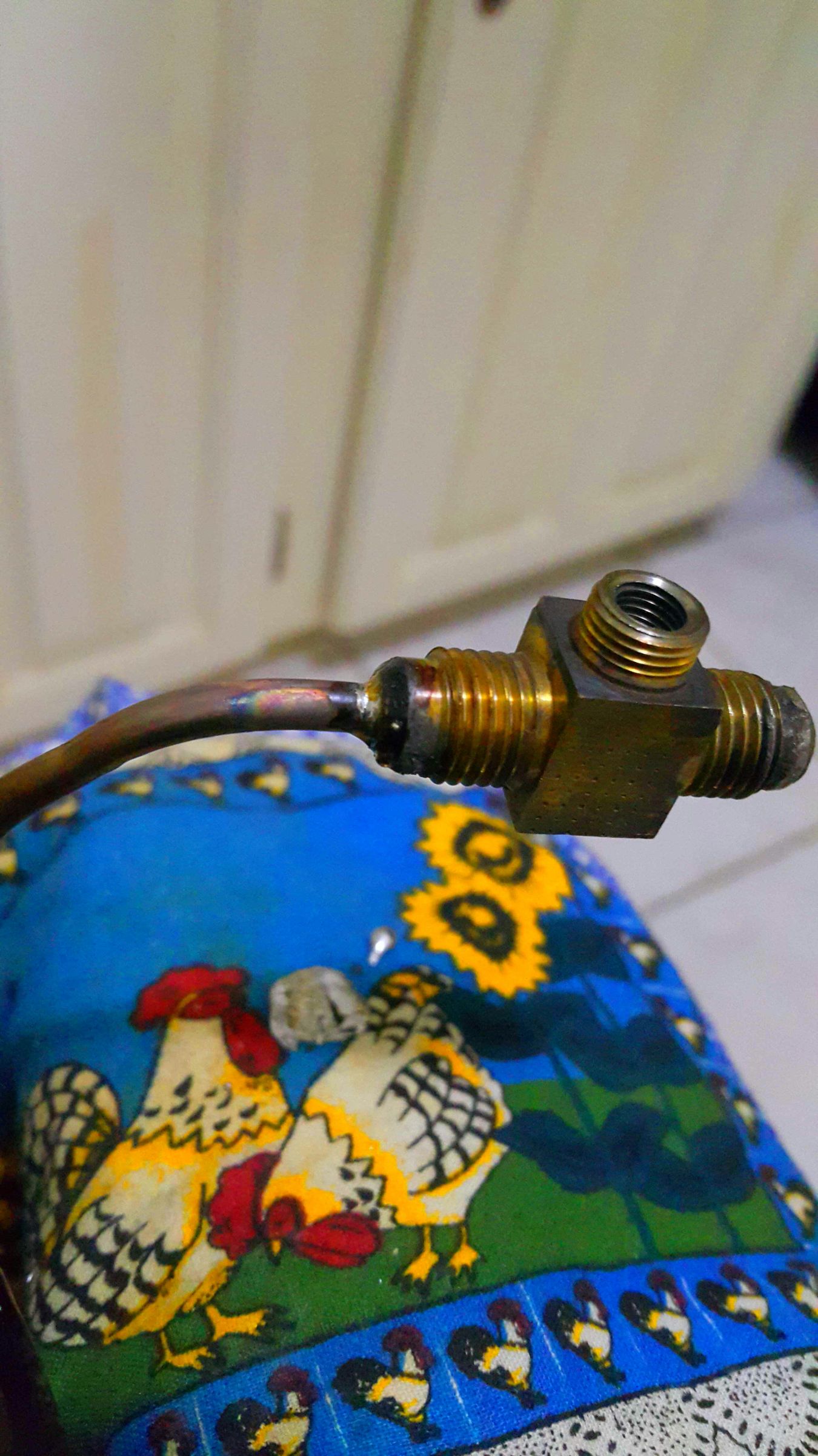 Repairing a Broken Refrigerant Line. 7 Steps (with Pictures