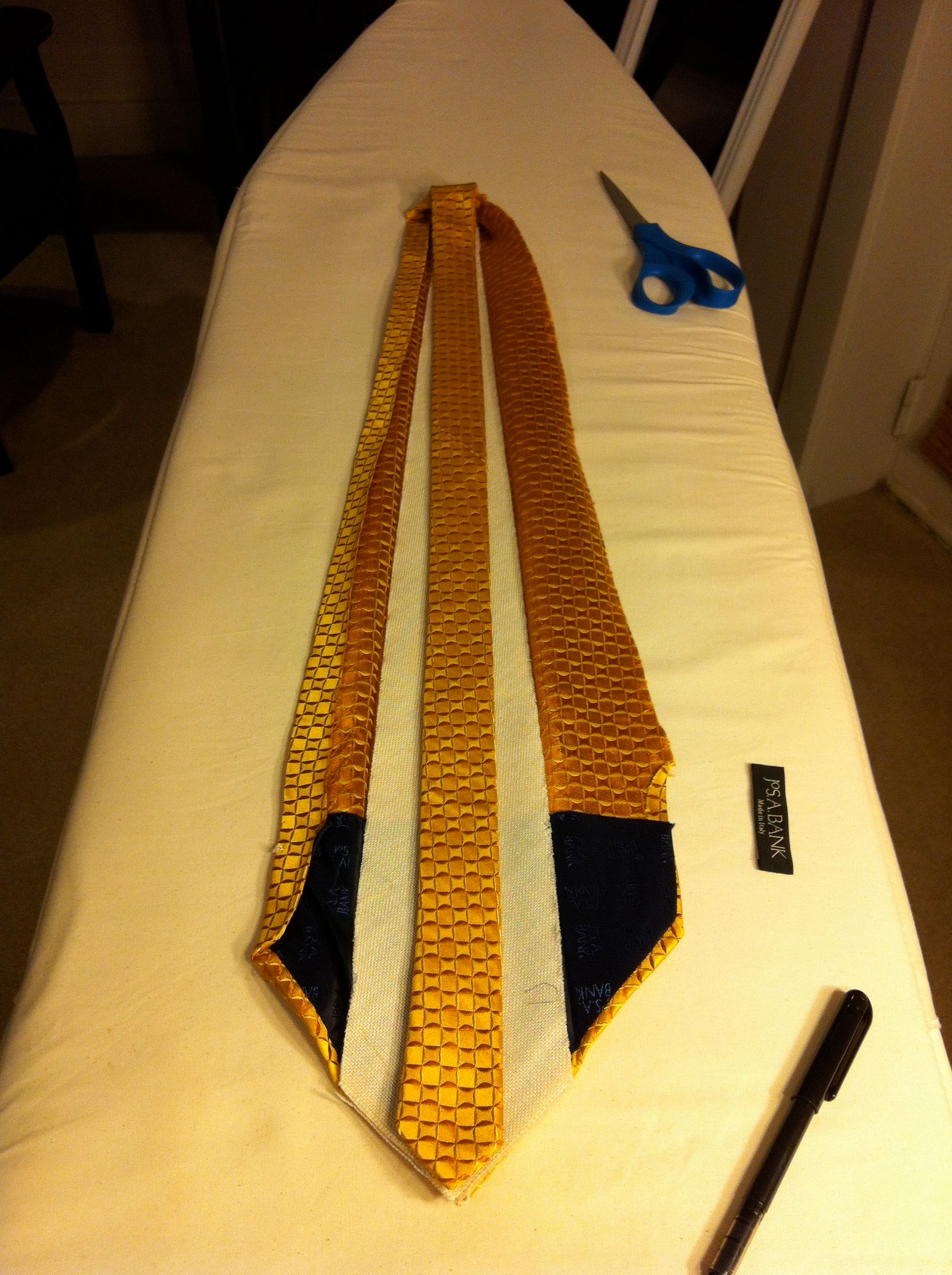 Turn a Wide Tie Into a Skinny Tie 4 Steps (with Pictures) Instructables