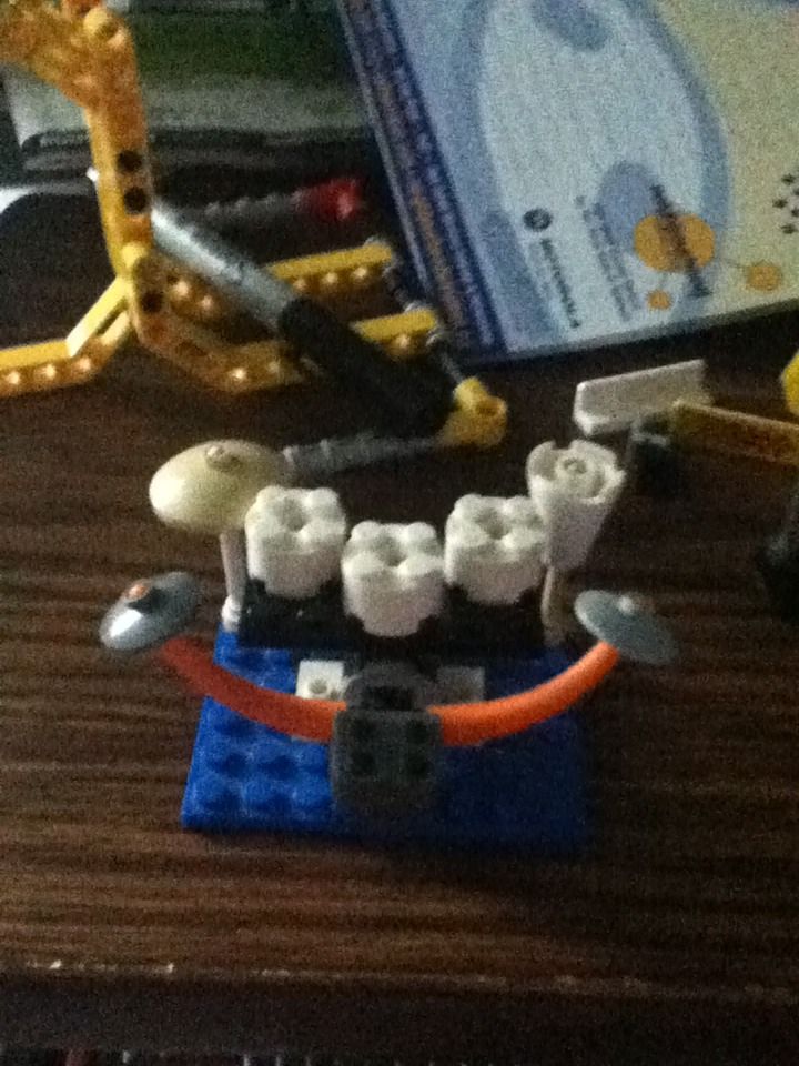 DIY guide for Lego light & Drum Kit with step-by-step instructions