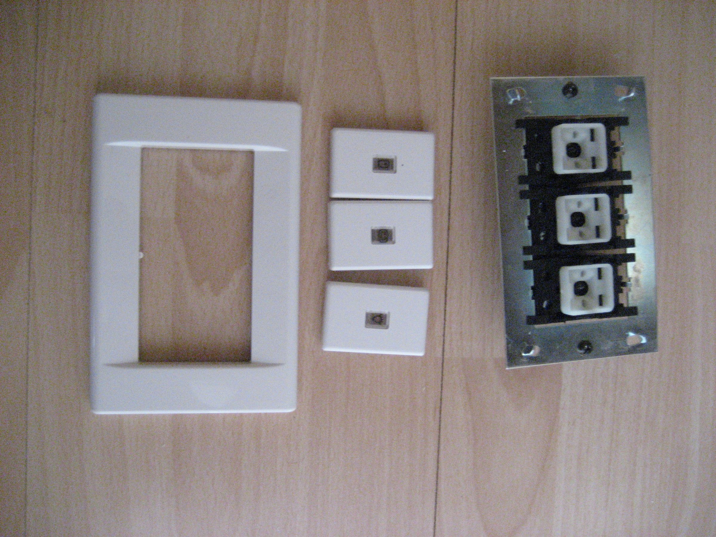How to Change Bathroom Switch? 4 Steps Instructables