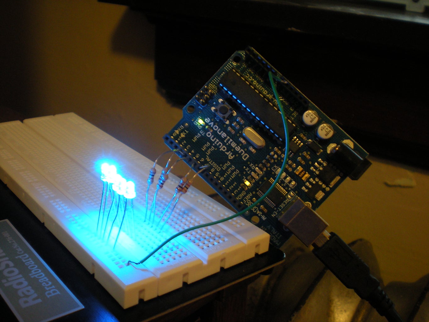 Beginning Arduino (Ports, Pins and Programming) : 6 Steps - Instructables