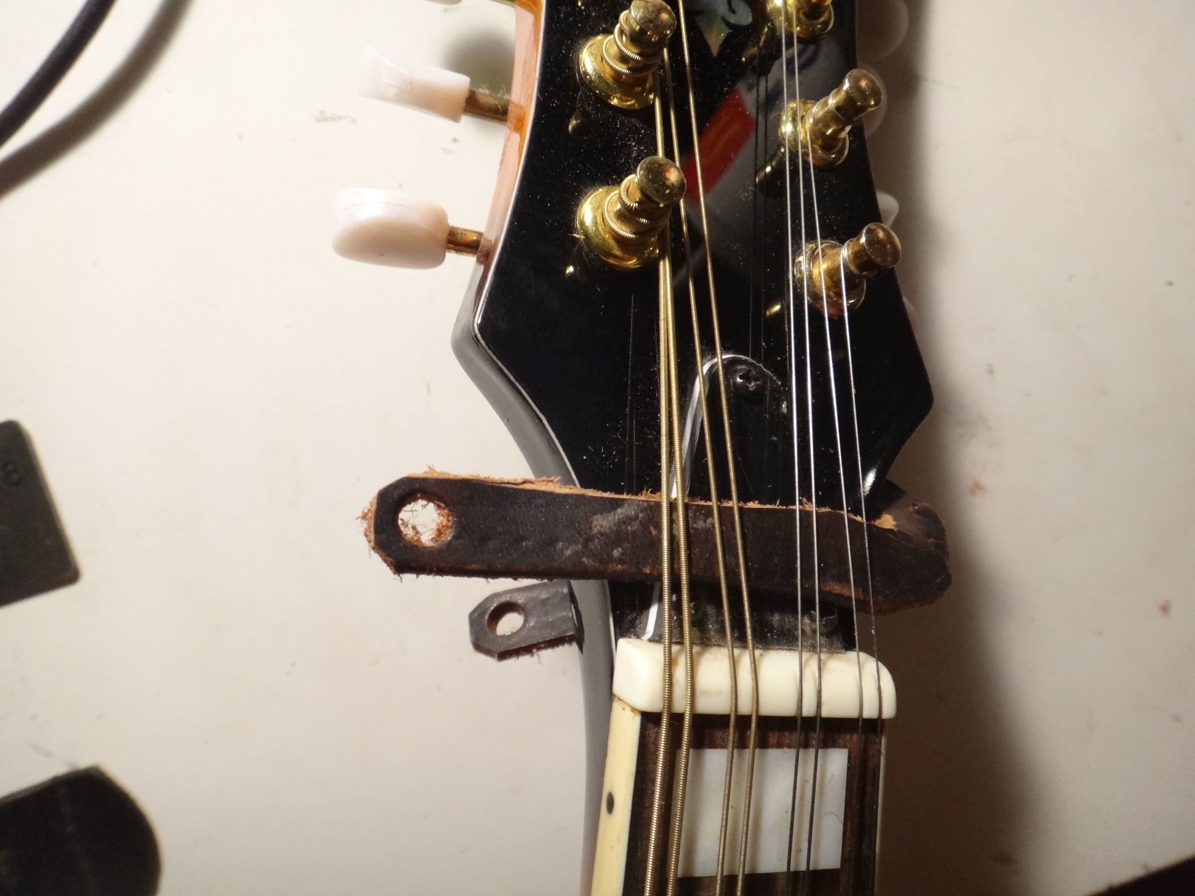 Mandolin/Guitar Strap From a Used Belt 3 Steps Instructables