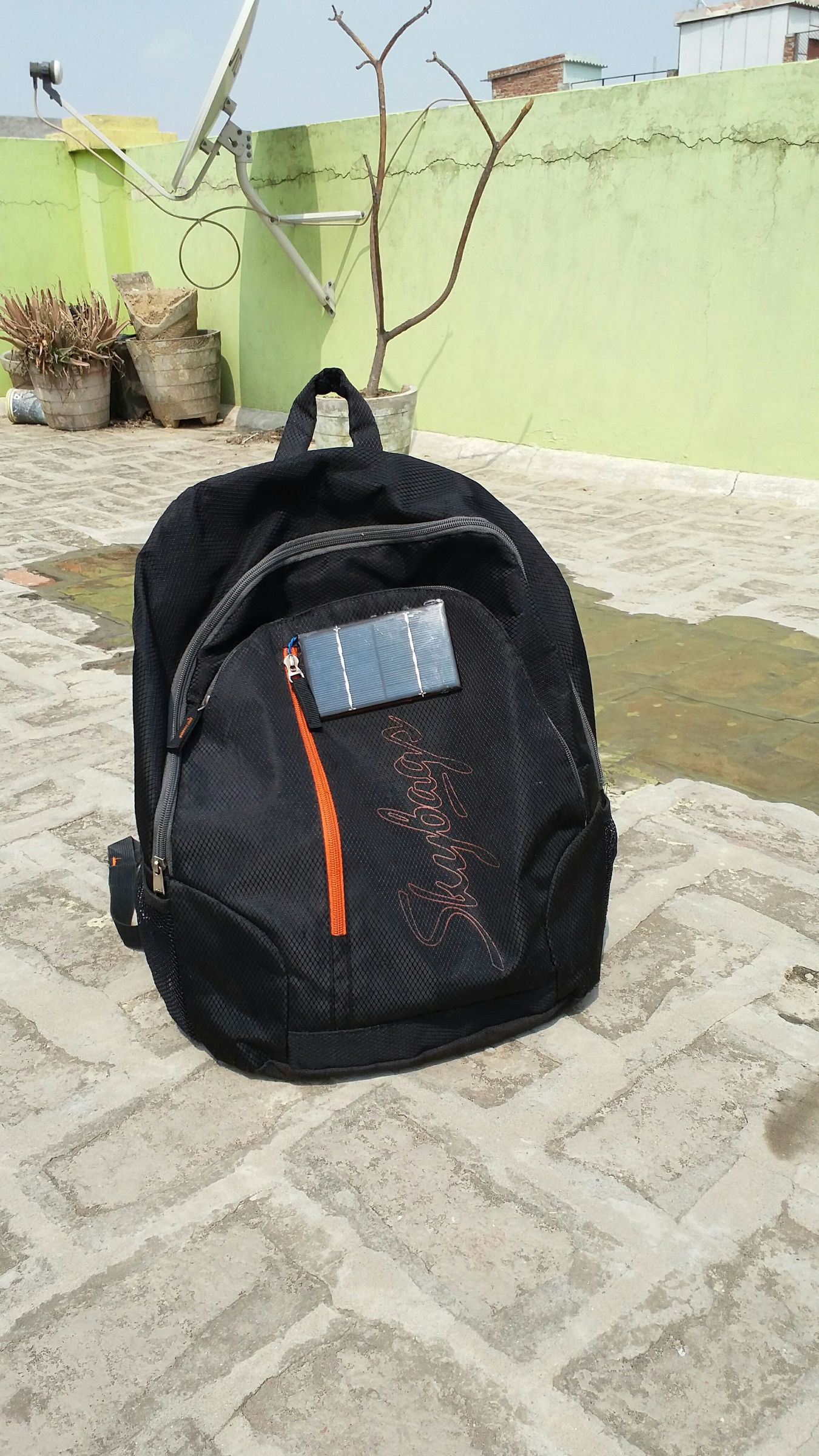 diy solar backpack
