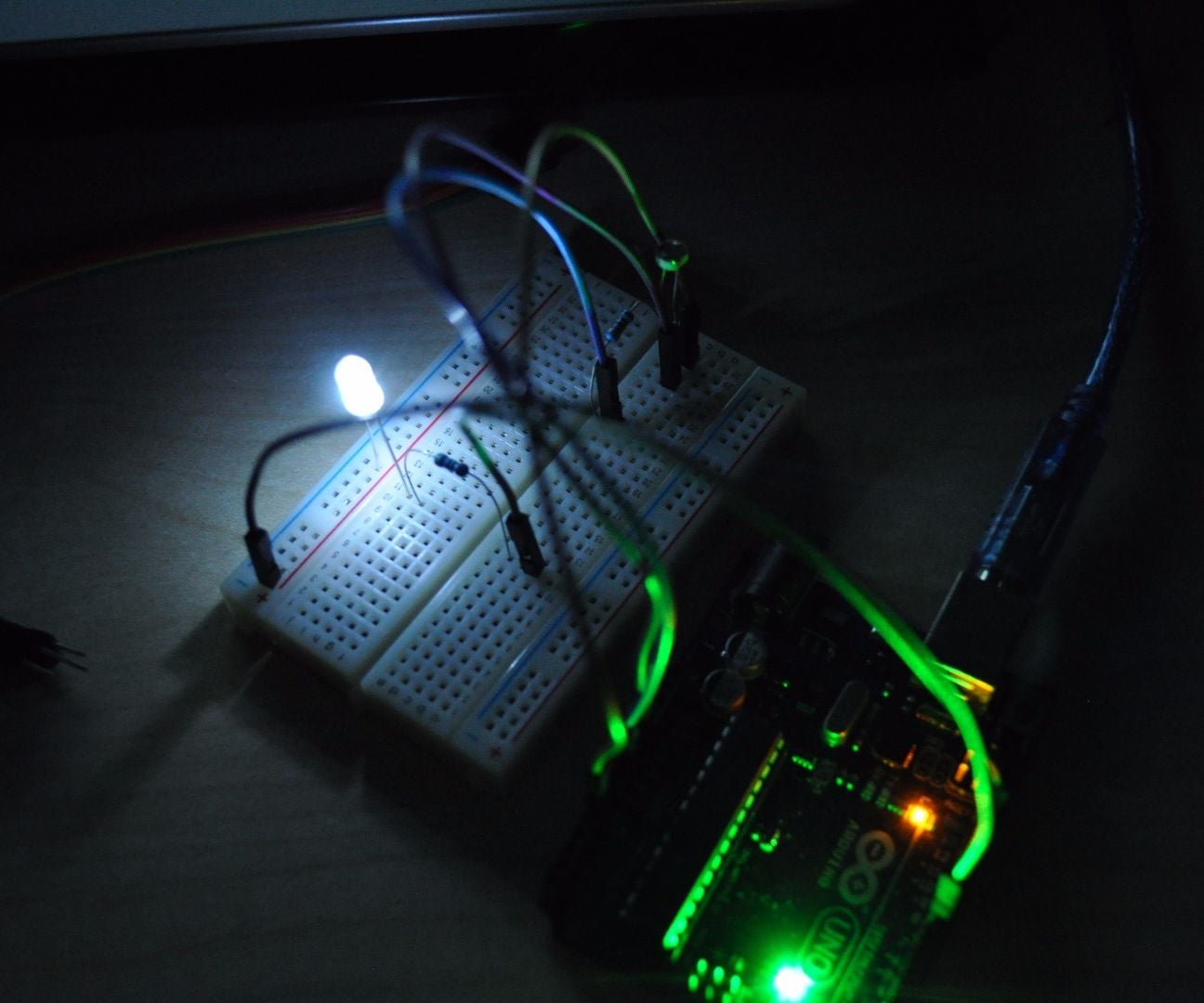 Photoresistor And Led Experiment With Arduino Tutoria 8885