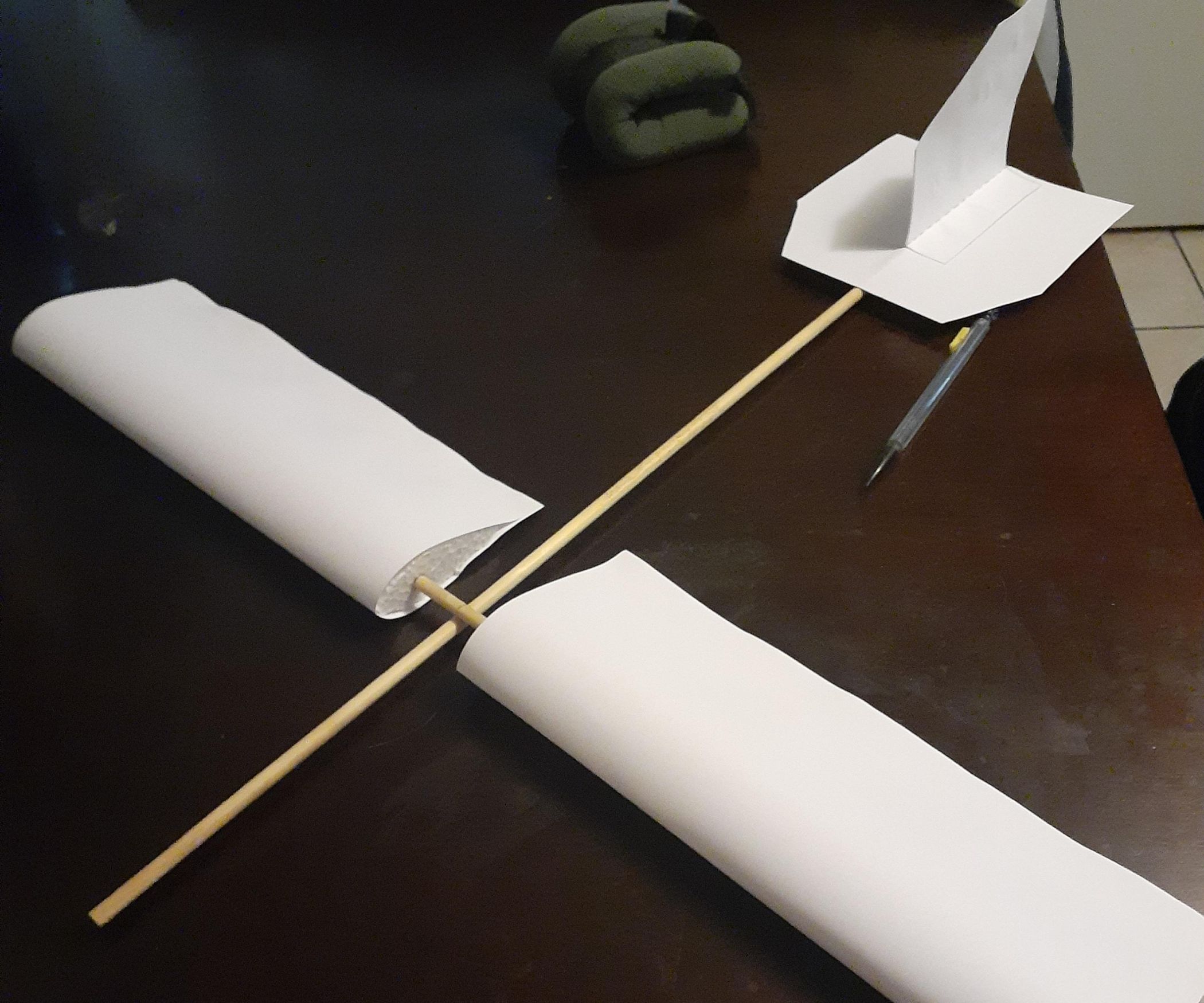 DIY Basic Glider (Wood, Cardstock Paper, Styrofoam) 14 Steps