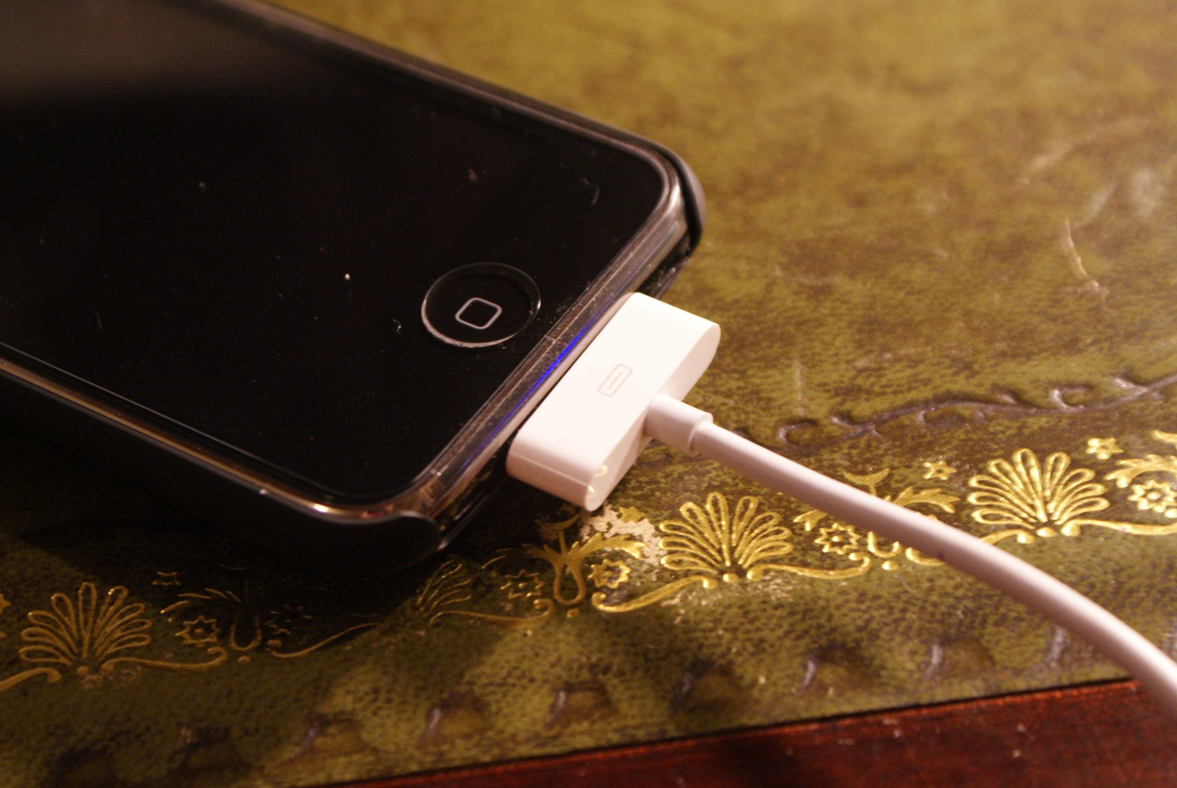 How to Make an Easy Iphone Alarm Clock Stand 5 Steps (with Pictures