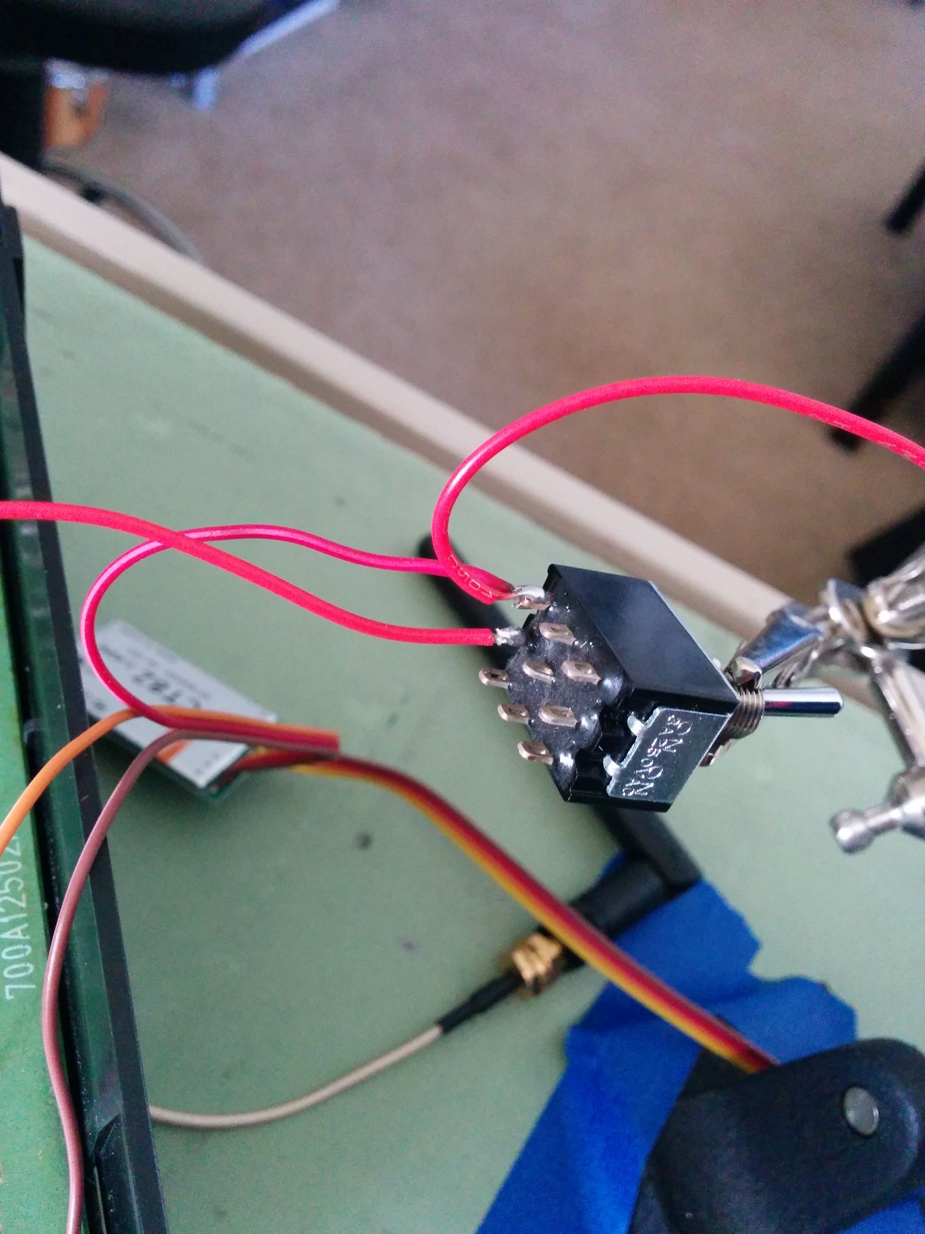 72 MHz to 2.4 GHz RC Radio Conversion : 10 Steps (with Pictures ...