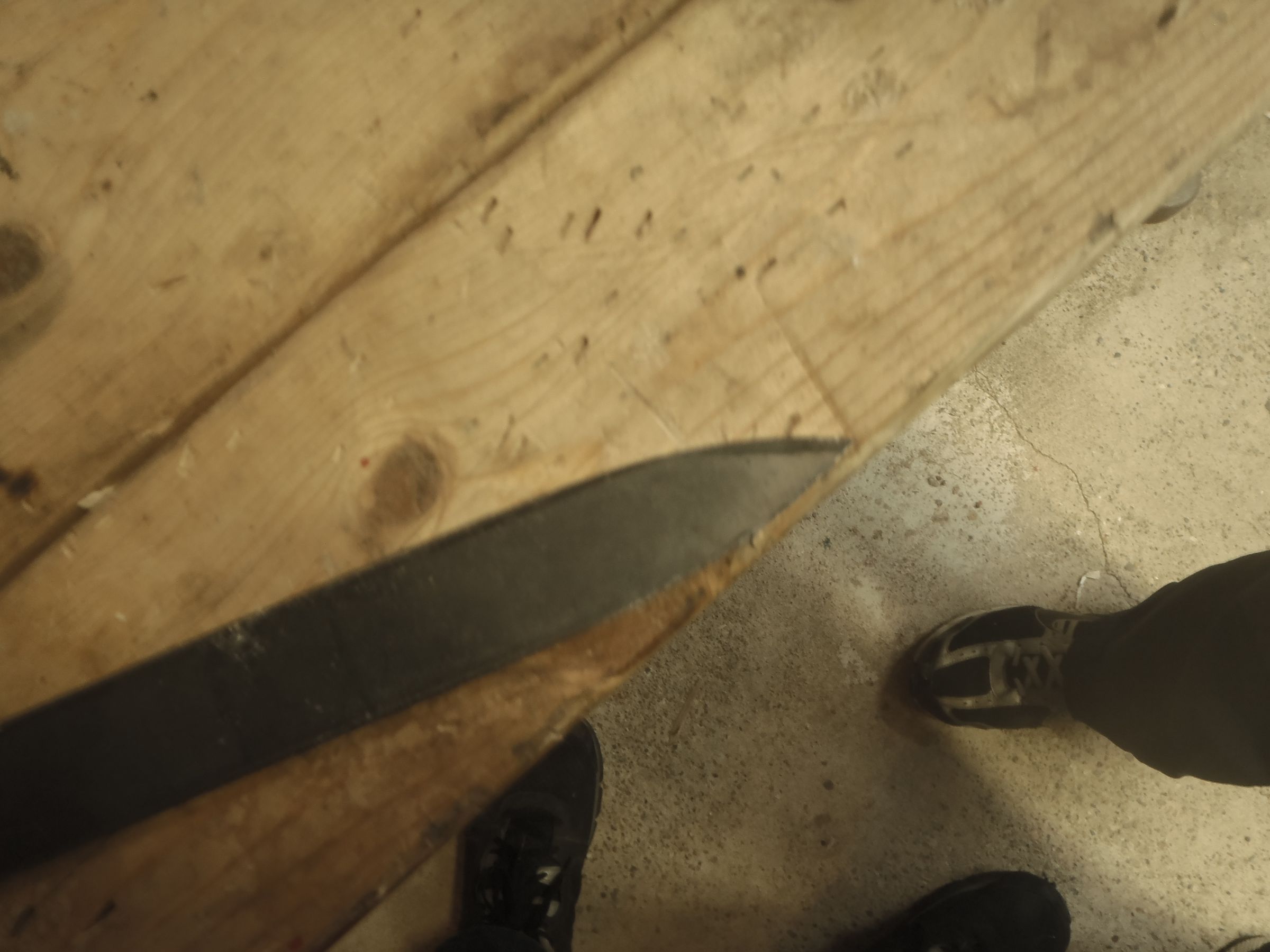 How to Make a Throwing Knife!! 5 Steps (with Pictures) Instructables