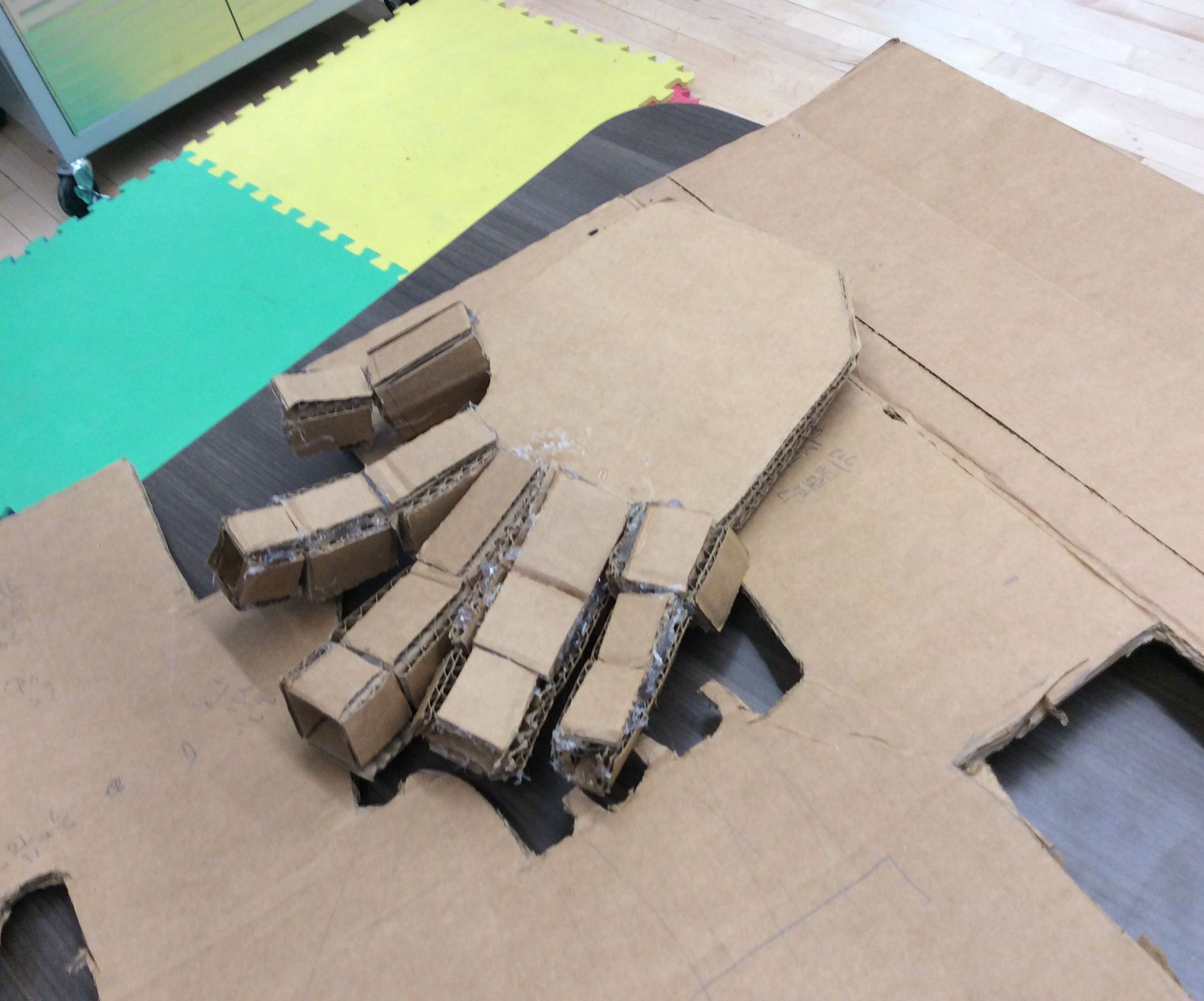 Detailed Cardboard Hand 4 Steps Instructables