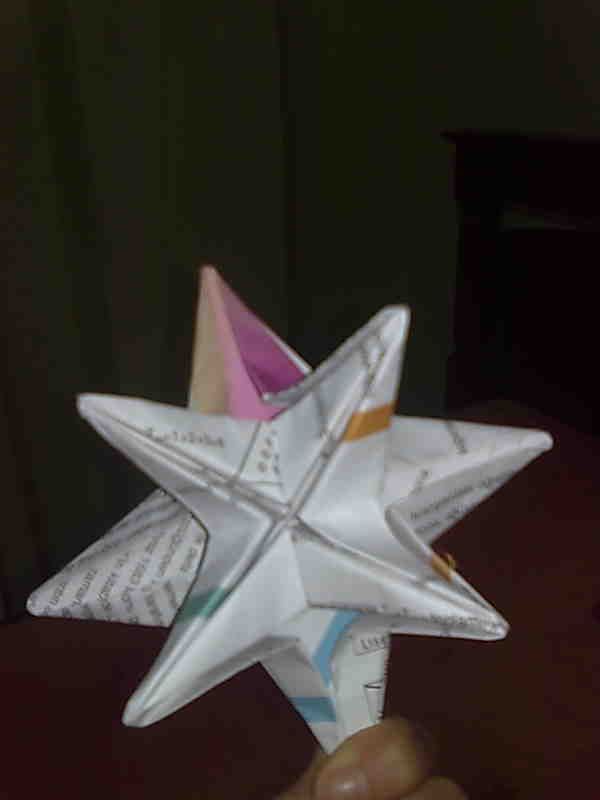 DIY guide for modular origami-star with step-by-step instructions